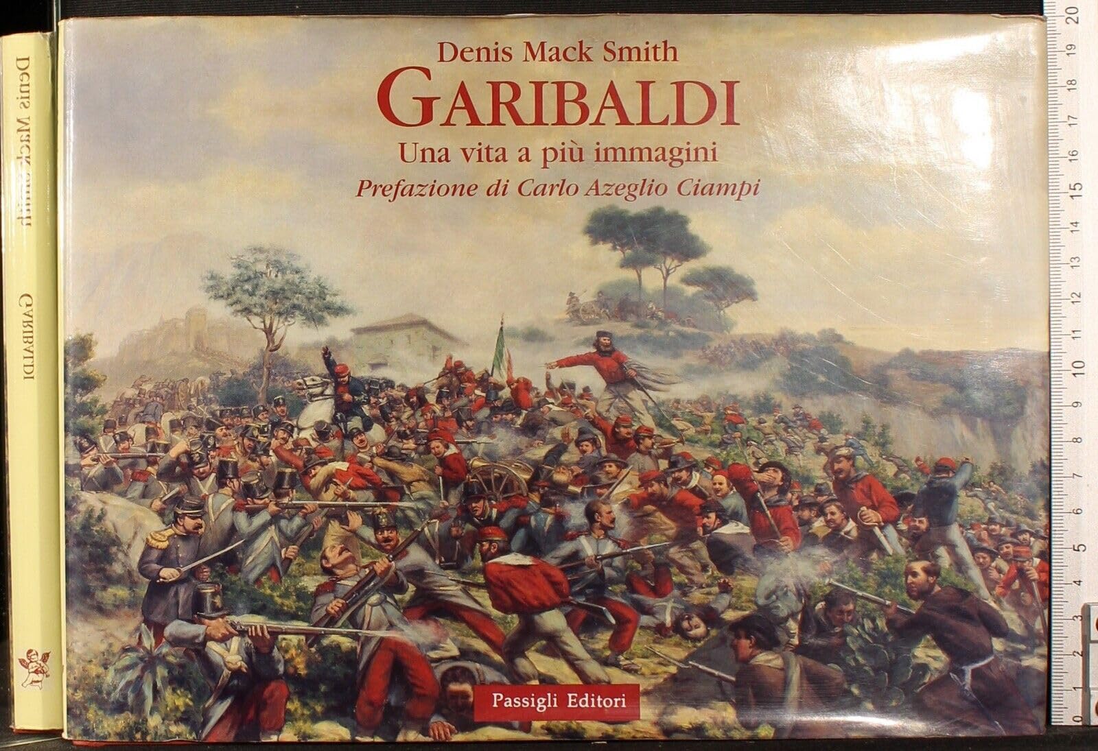 Garibaldi. Una vita a più immagini. Ediz. illustrata book