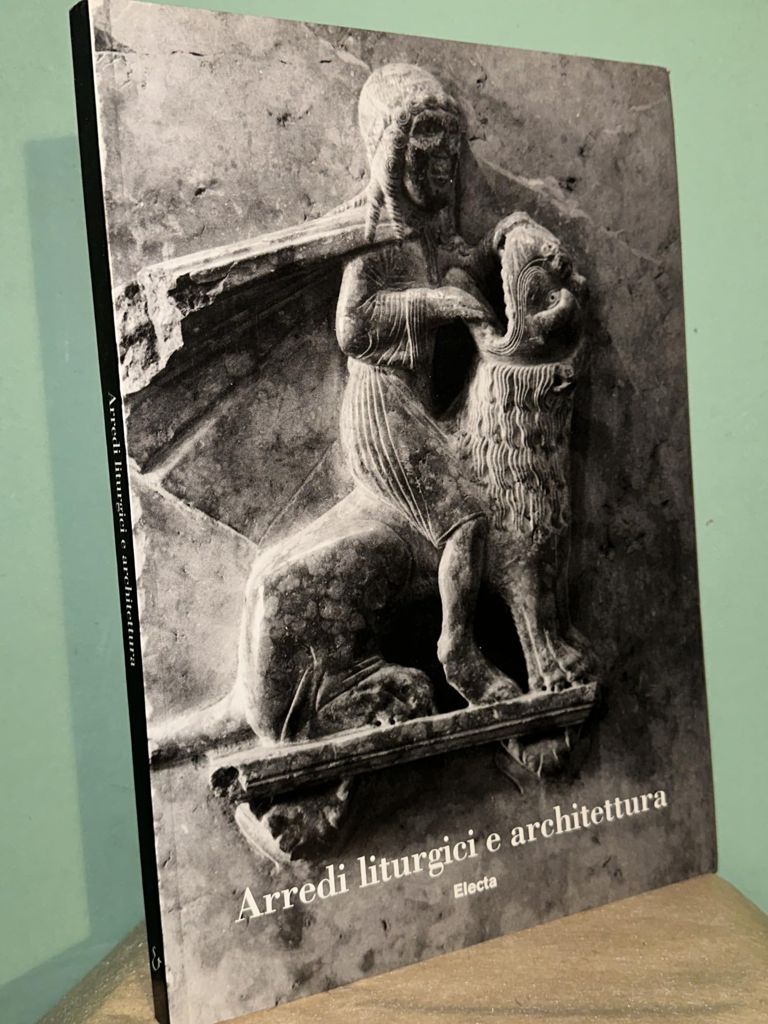 Arredi liturgici e architettura. Ediz. illustrata book
