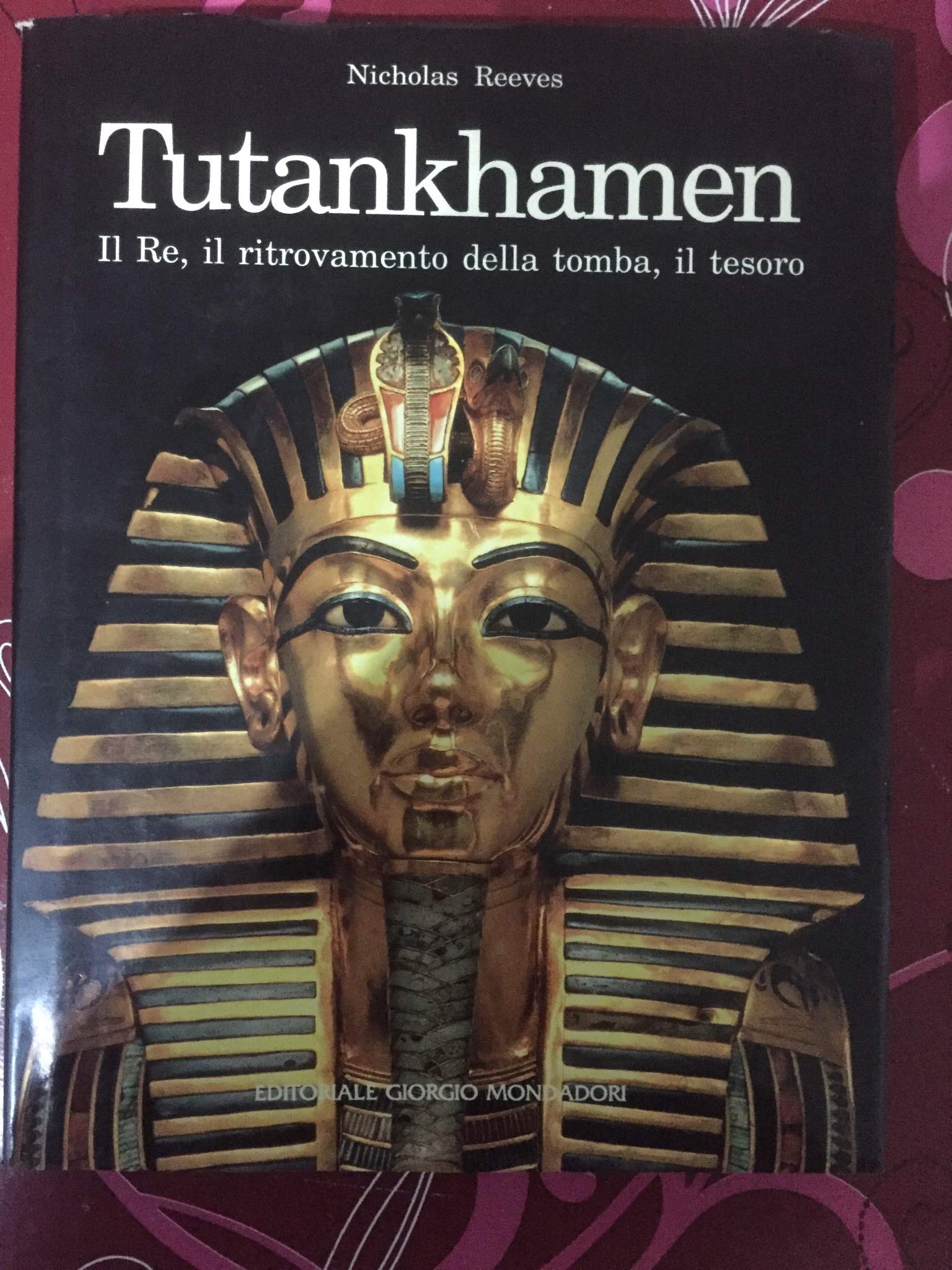Tutankhamen. Il re, il ritrovamento della tomba, il tesoro book
