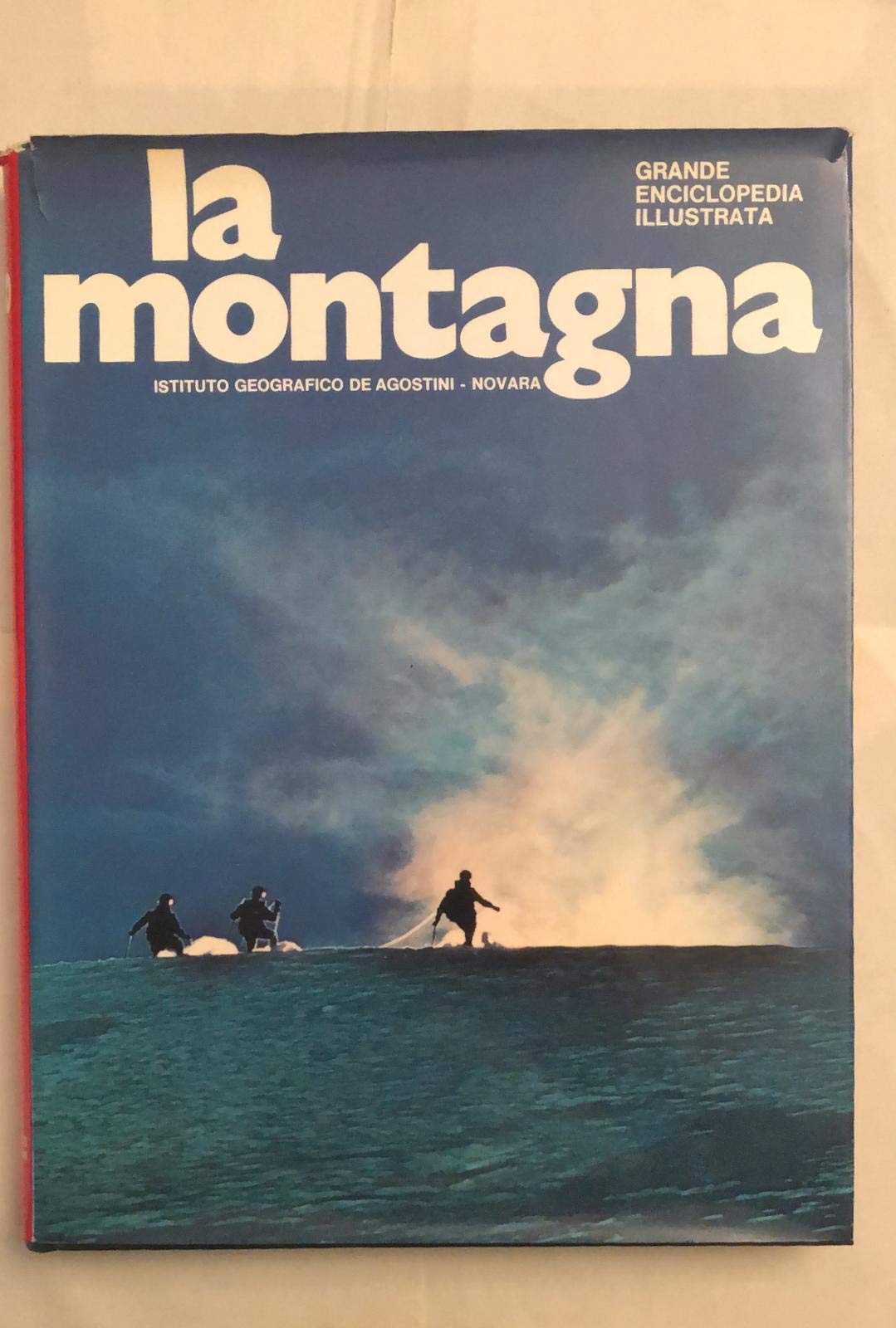 La montagna. Grande enciclopedia illustrata (Vol. 3) book