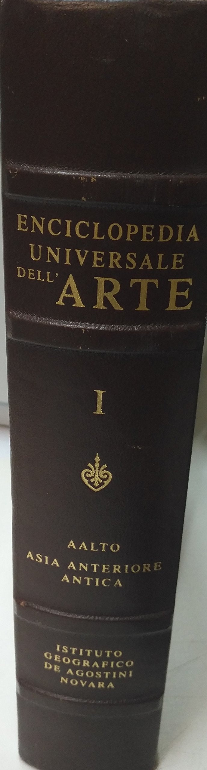 Enciclopedia universale dell'arte. Aalto-Asia anteriore antica (Vol. 1) book