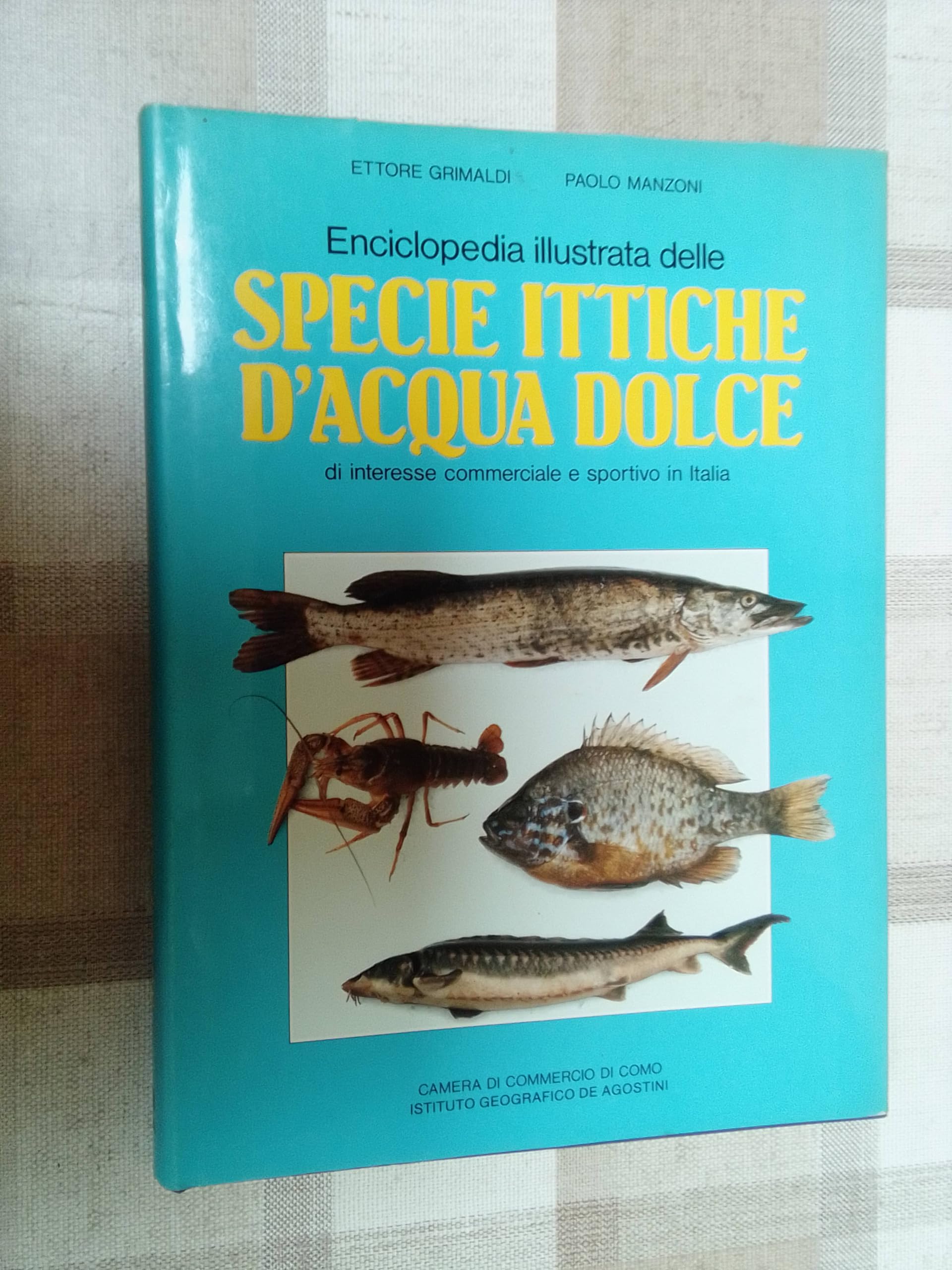 Enciclopedia illustrata delle specie ittiche d'acqua dolce Pets