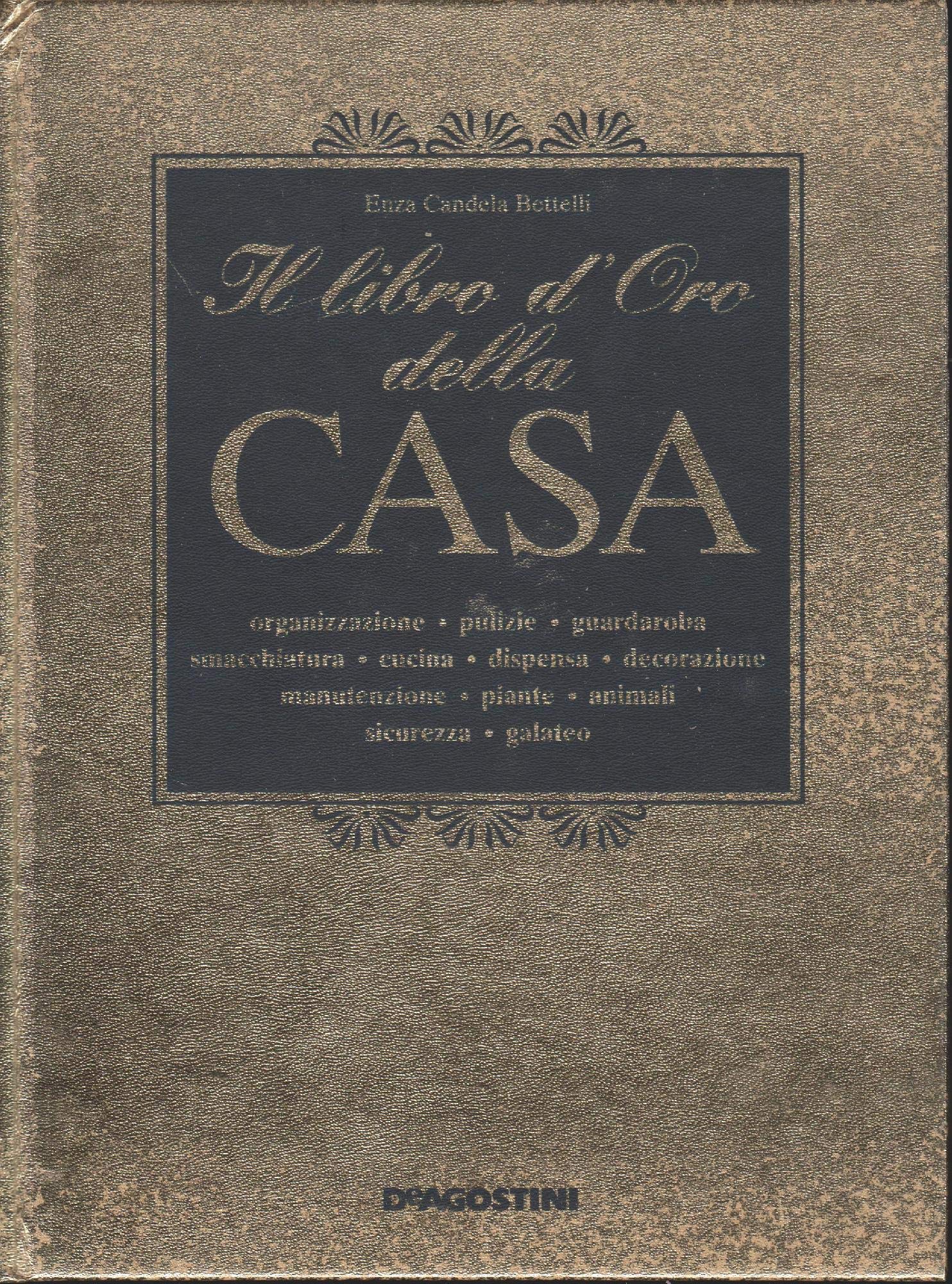 Il libro d'oro della casa. Books