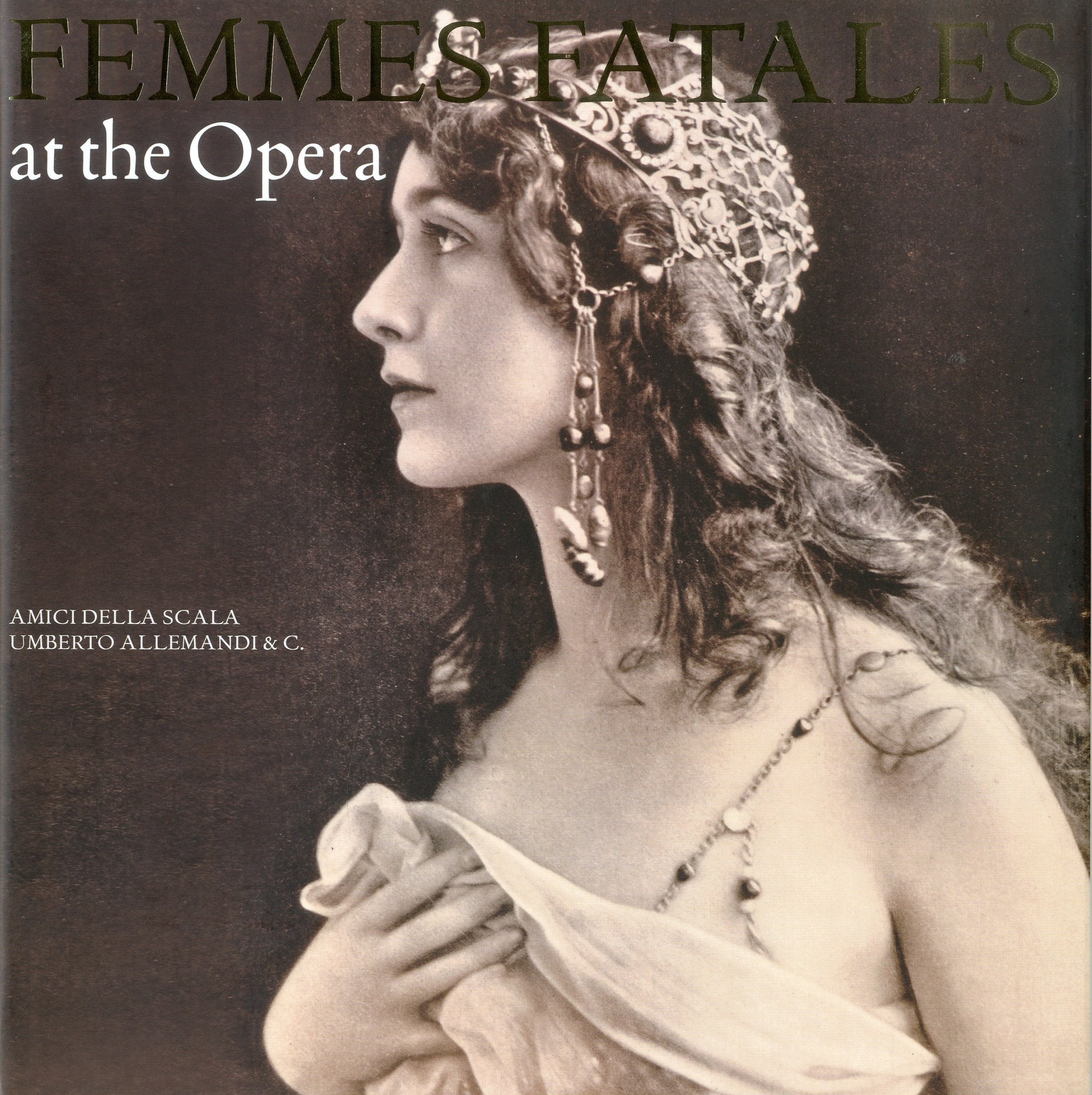 Femmes fatales at the Opera Books