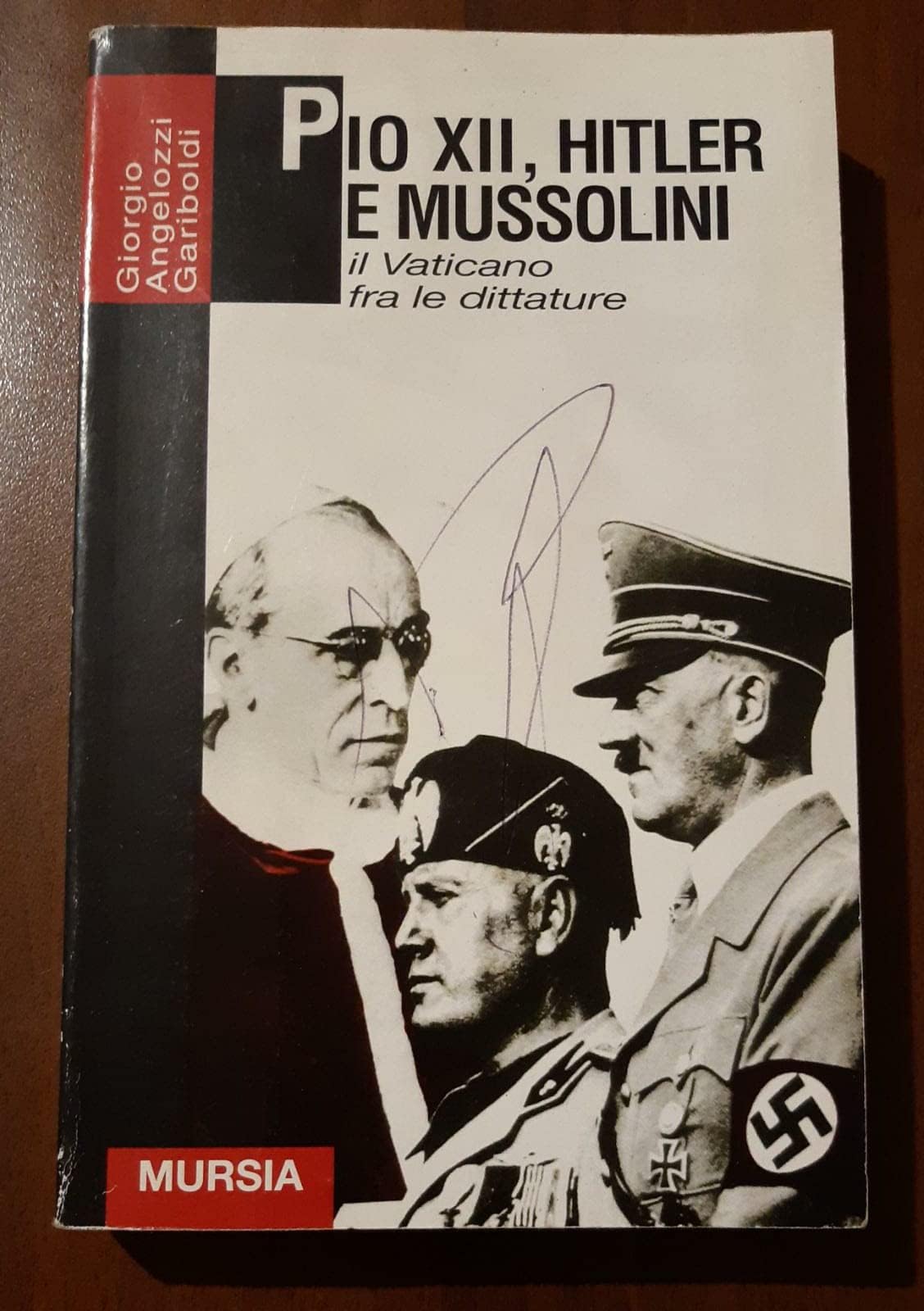 Pio XII, Hitler e Mussolini. Il Vaticano fra le due guerre book