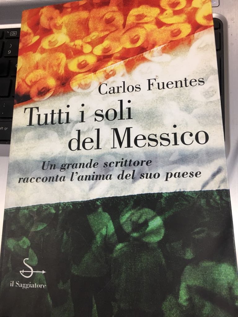 Tutti i soli del Messico book