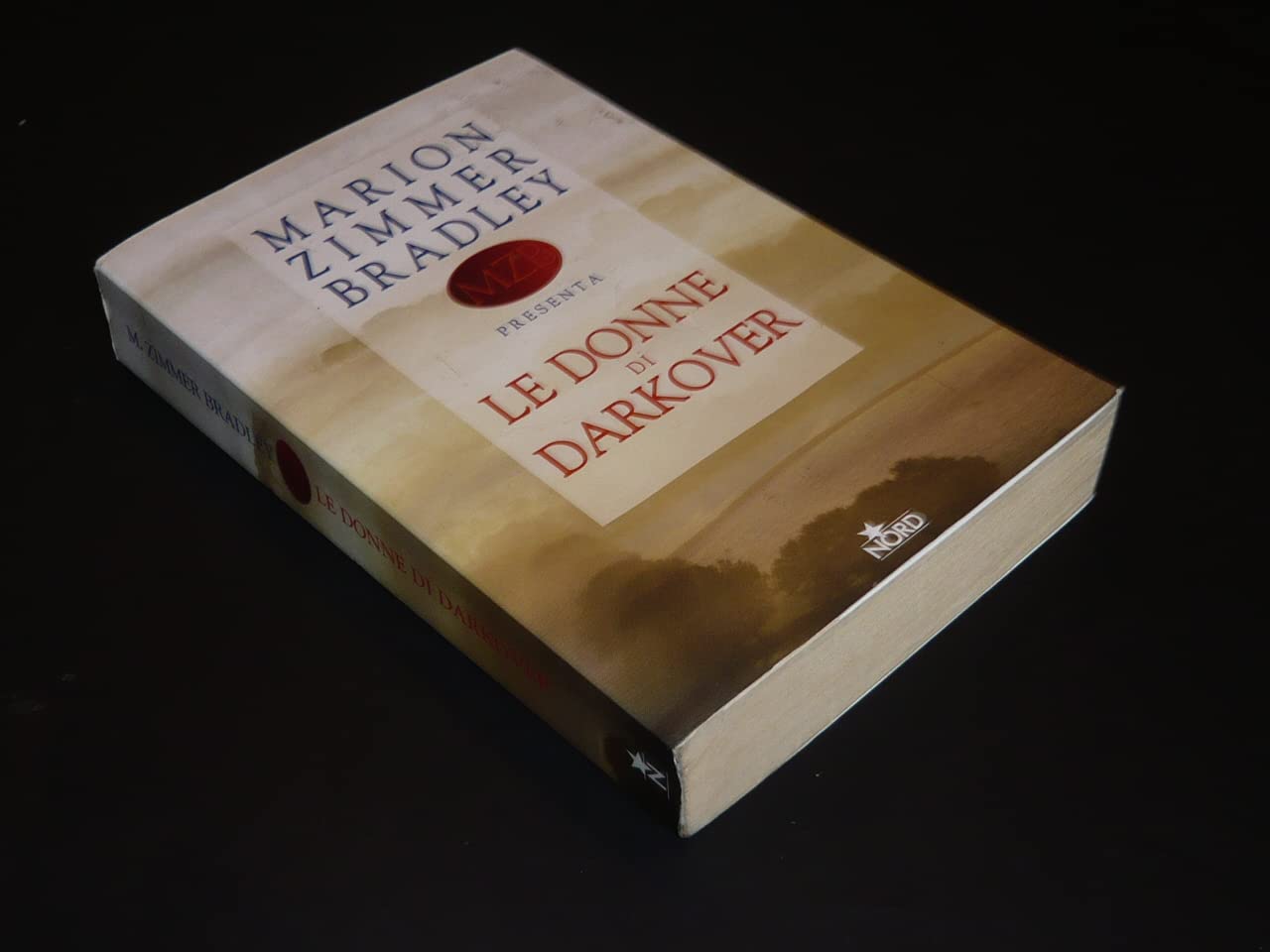 Le donne di Darkover (Fantacollana) Contemporary literature