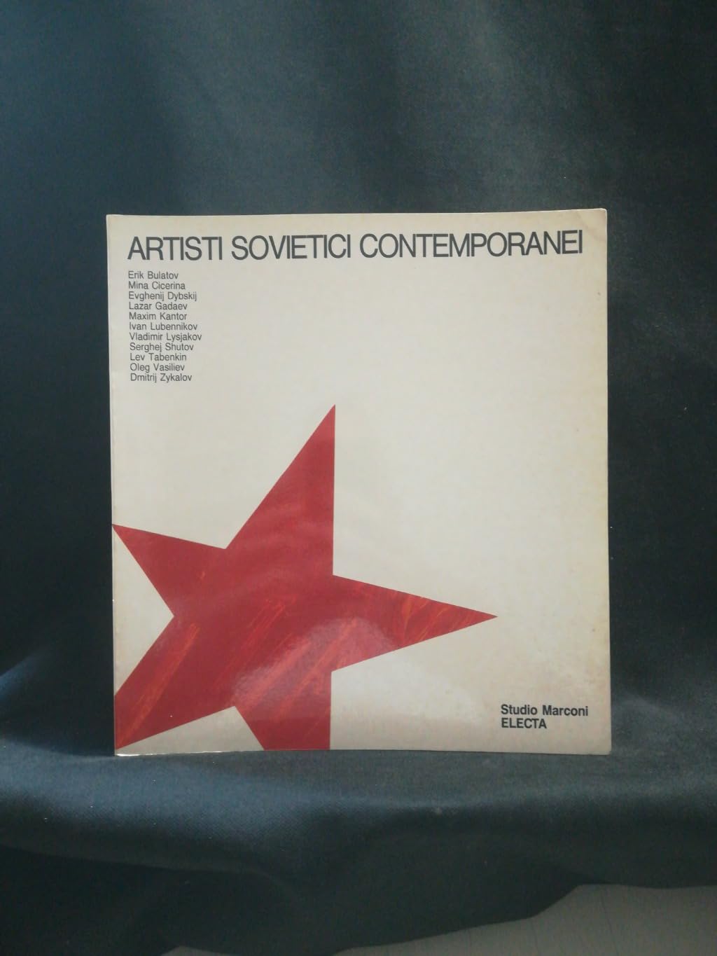 Artisti sovietici contemporanei. book