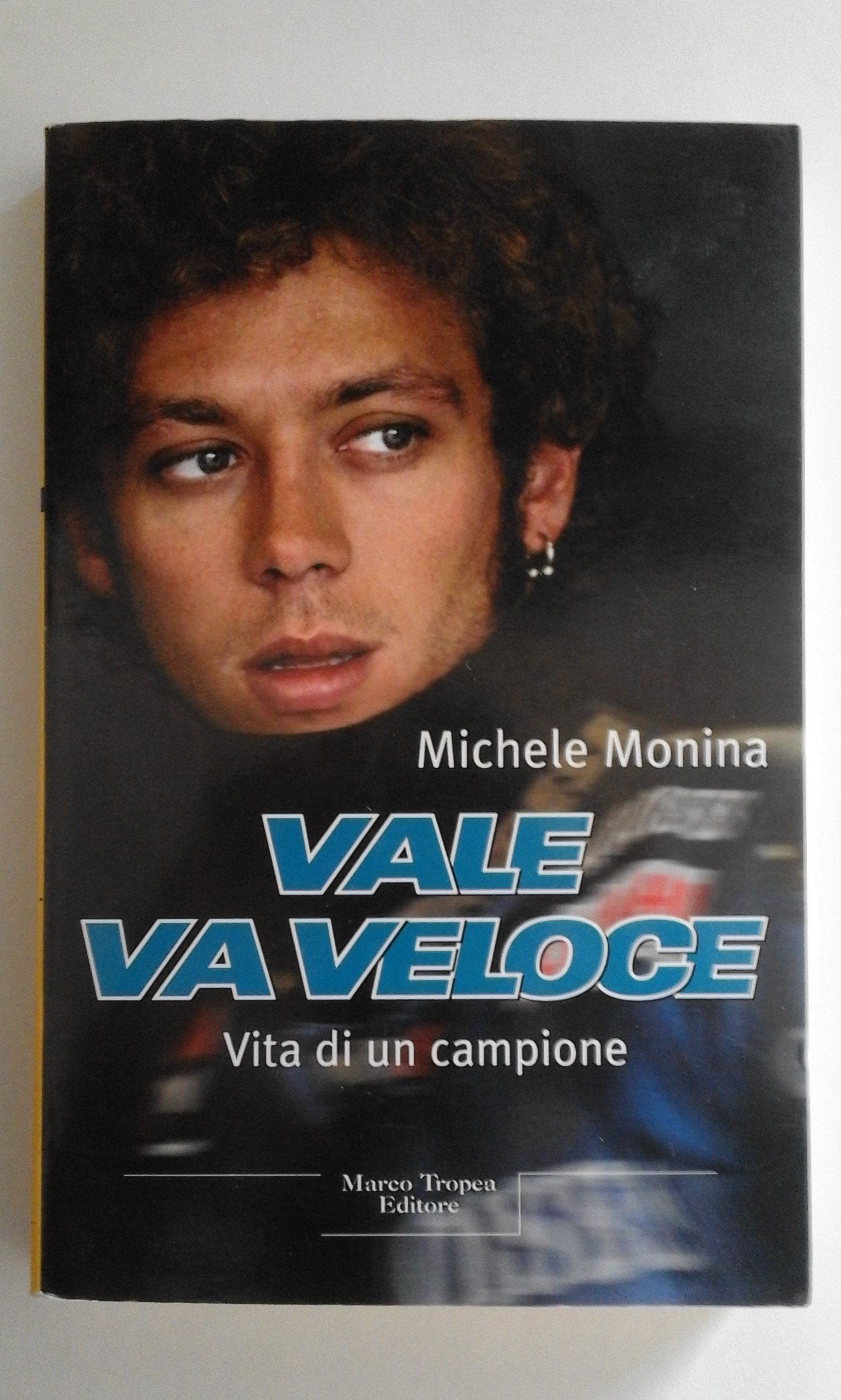 Vale va veloce. Vita di un campione book
