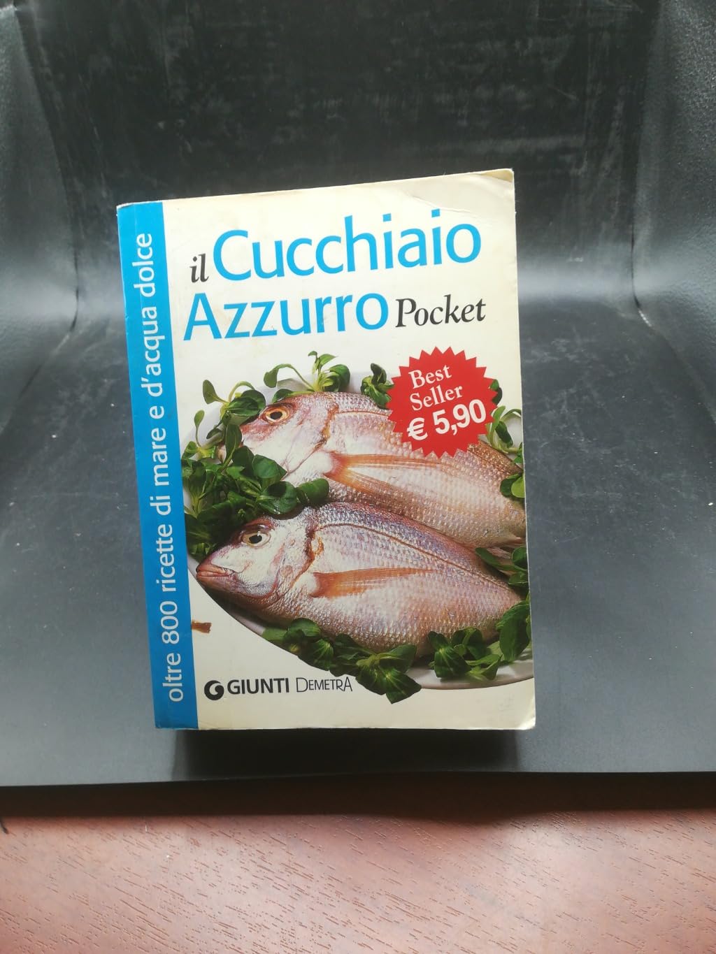 Il cucchiaio azzurro. Oltre 800 ricette di mare e d'acqua dolce (Pocket) Leisure, Home & Garden