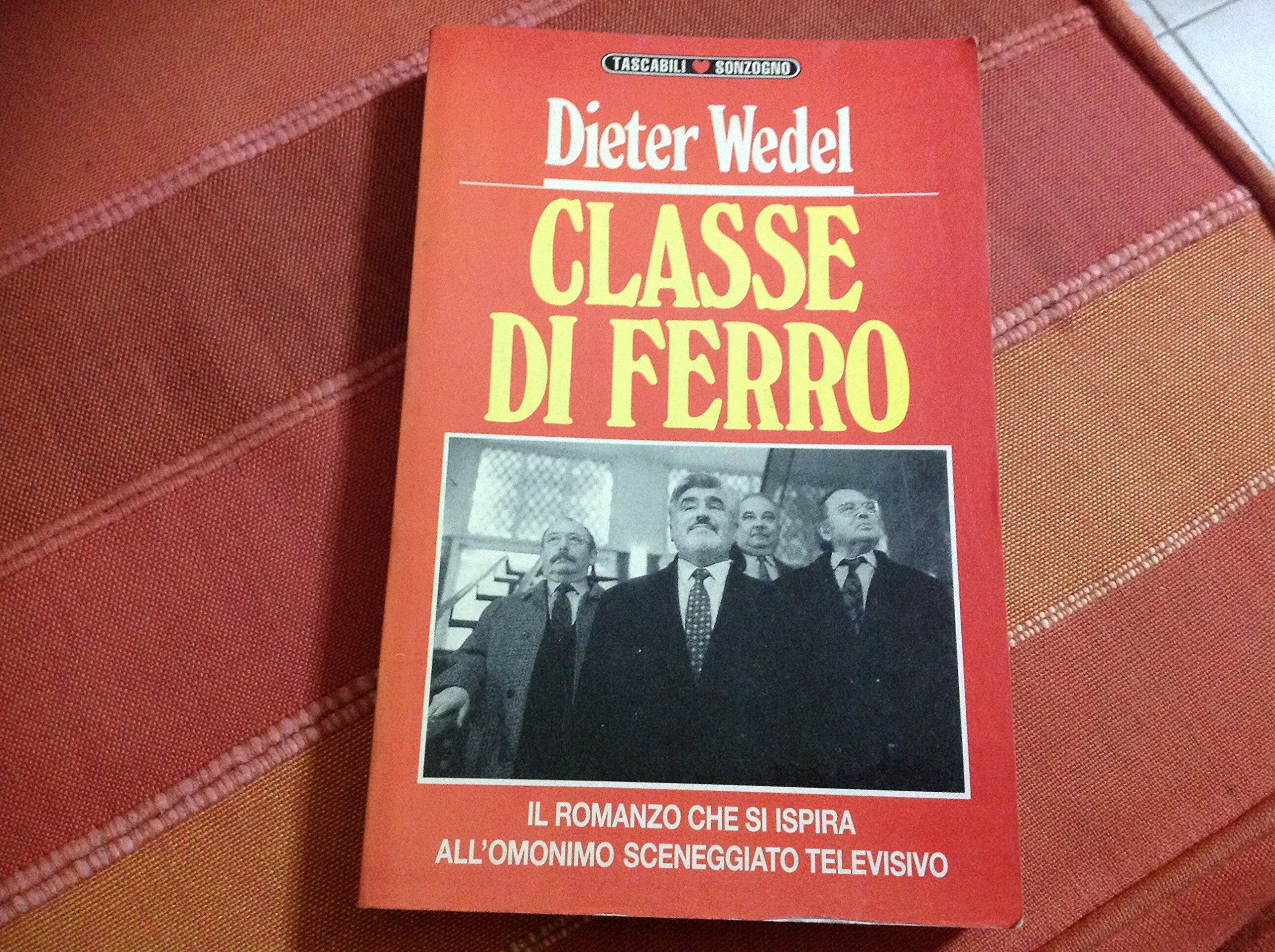 Classe di ferro (Tascabili romanzi) Contemporary literature