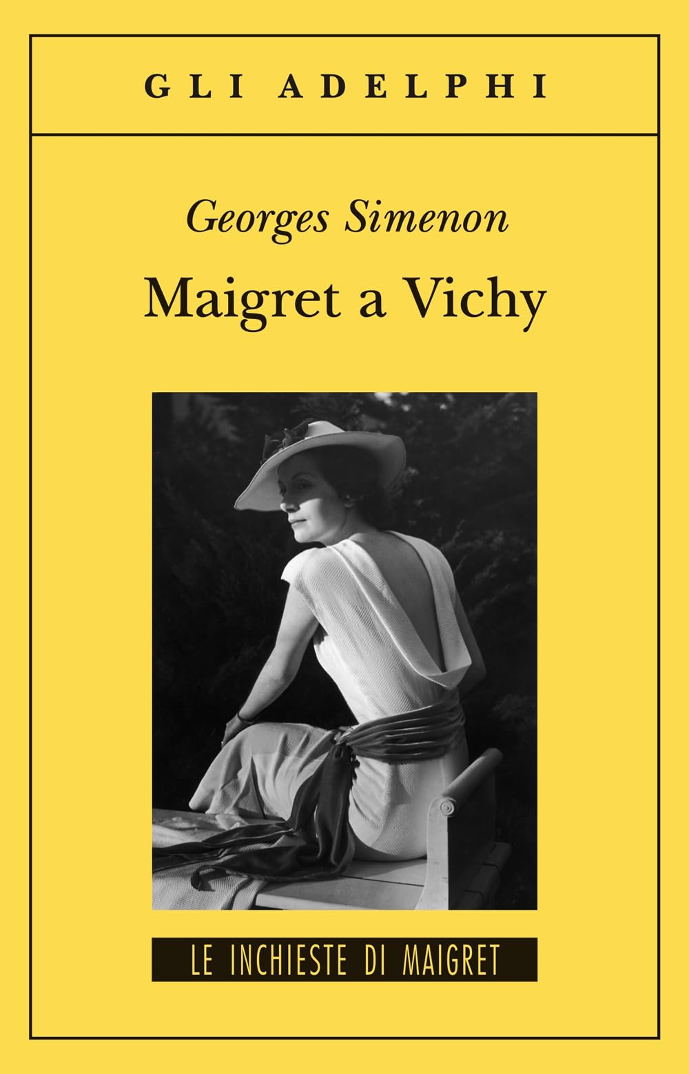 Maigret a Vichy (Gli Adelphi. Le inchieste di Maigret) Action & Adventure