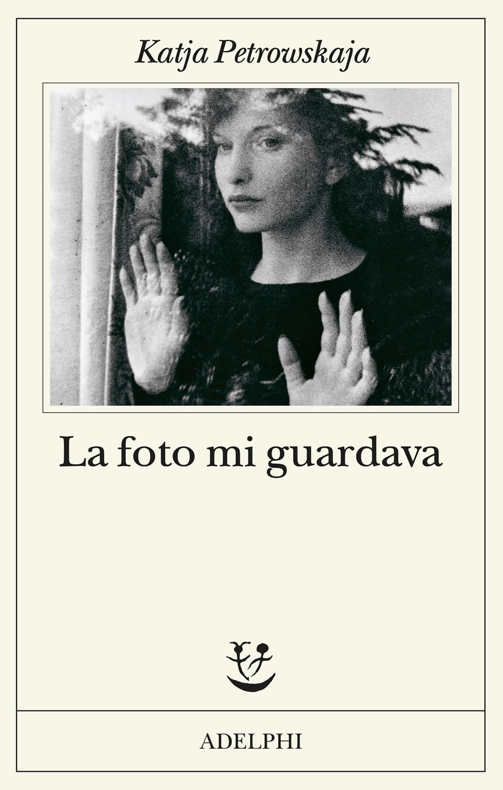 La foto mi guardava (Fabula) Essays & Short Stories