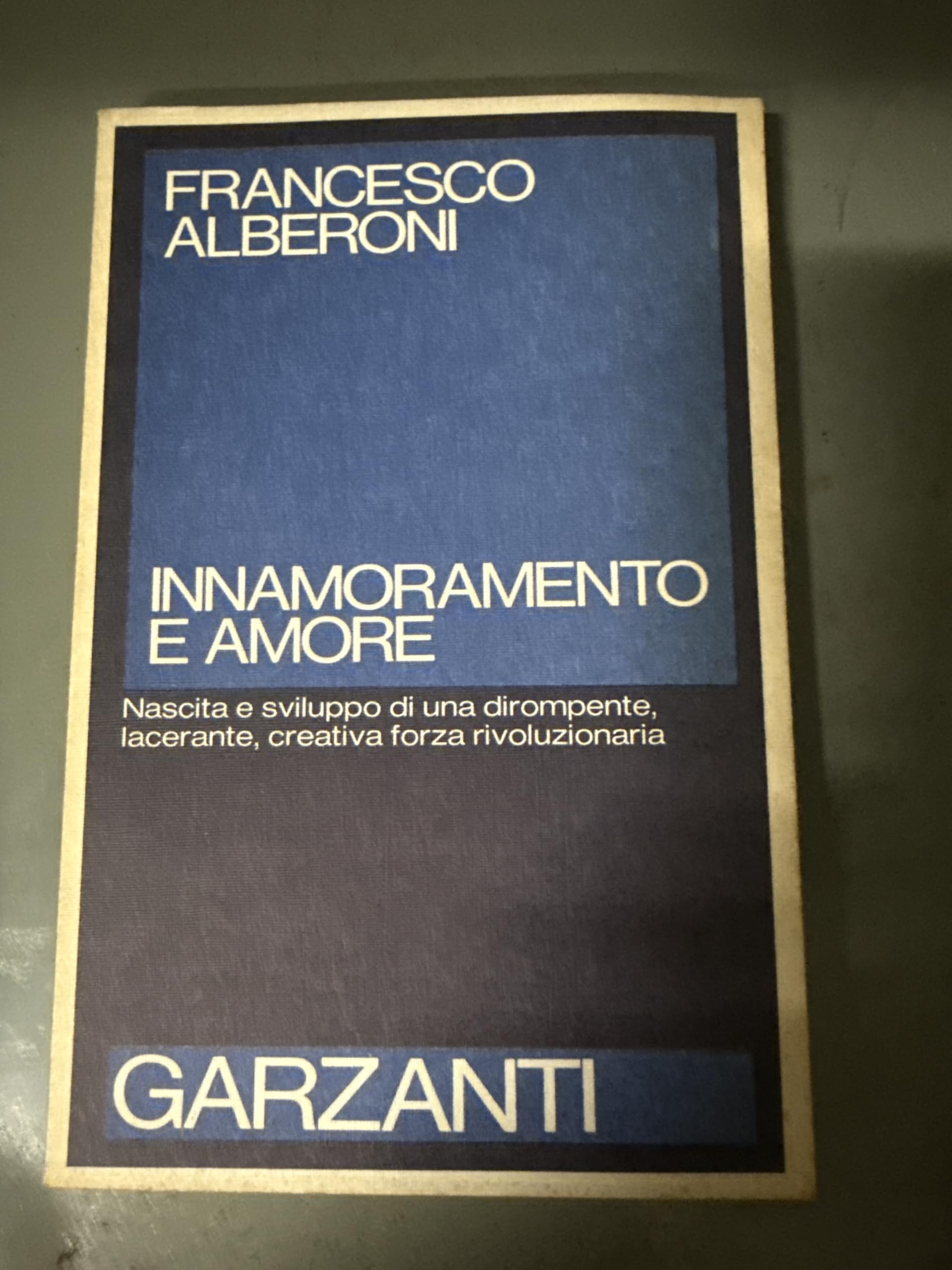 Innamoramento e amore (Superpocket. Best seller) Books