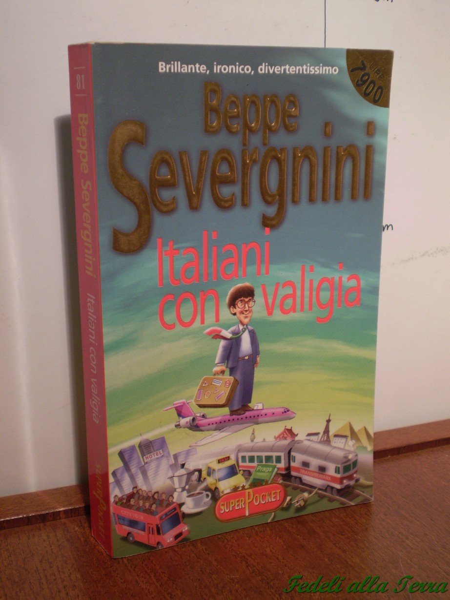 Italiani con valigia (Superpocket. Best seller) Books