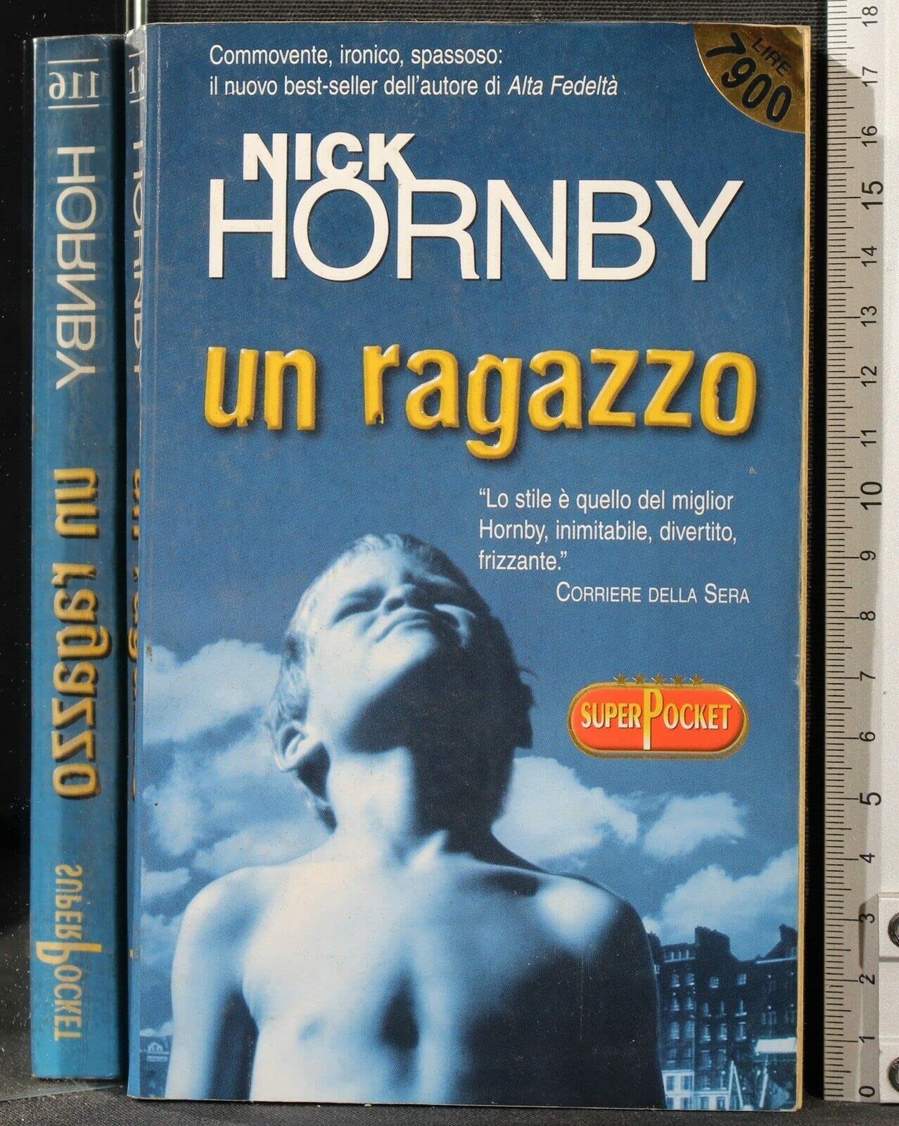 Un ragazzo (Superpocket. Best seller) Contemporary literature