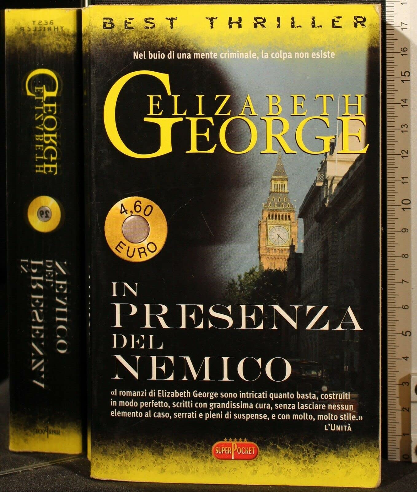 In presenza del nemico (Superpocket. Best thriller) Contemporary literature