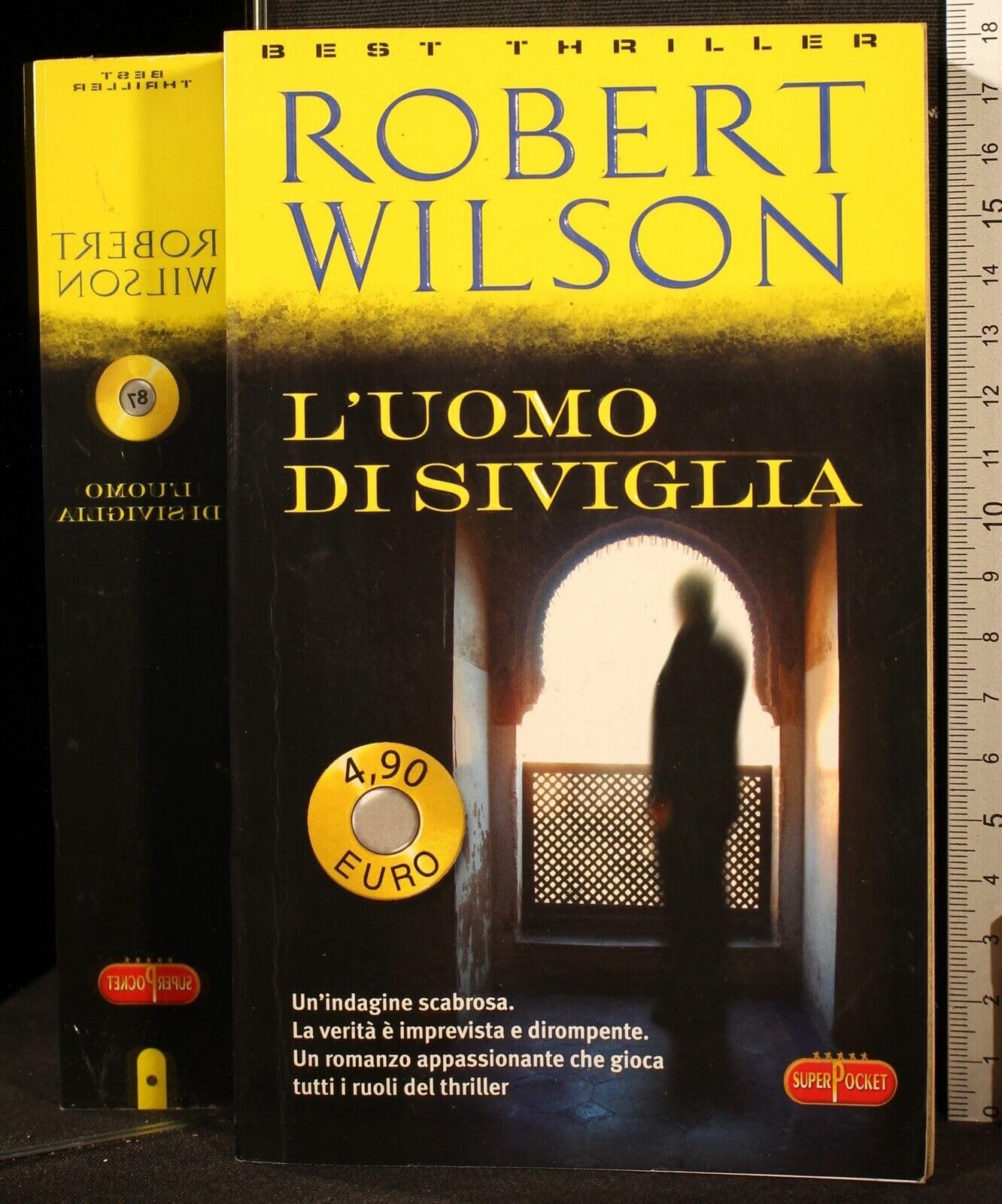 L'uomo di Siviglia (Superpocket. Best thriller) Contemporary literature