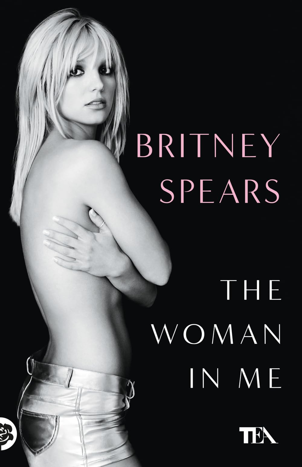 The woman in me. Ediz. italiana book