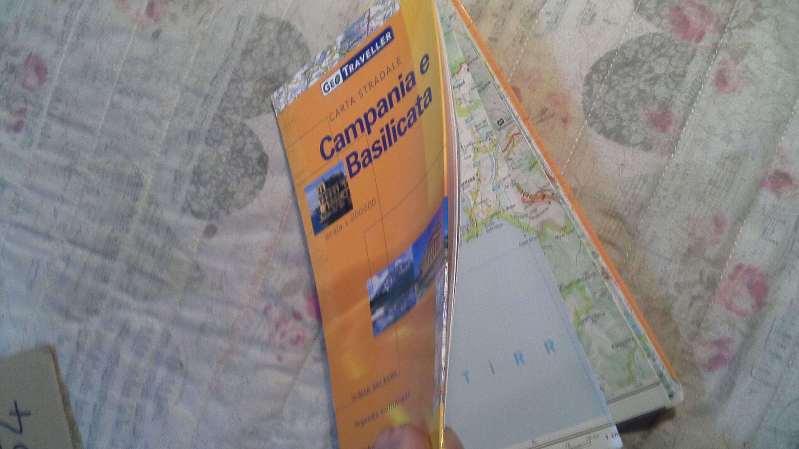 Campania e Basilicata. Carta regionale 1:200.000 (Geotraveller) Leisure, Home & Garden