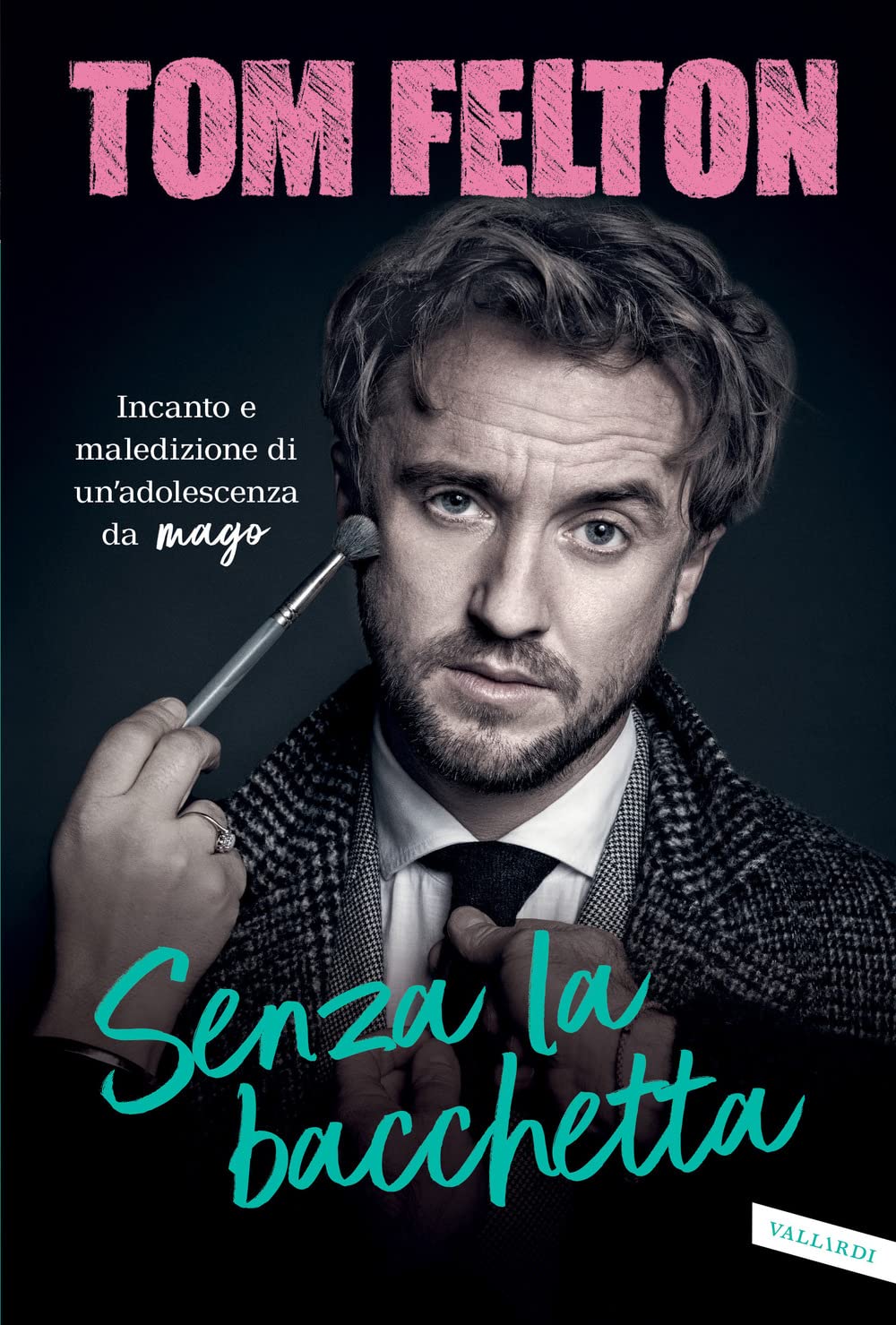 Senza la bacchetta. Incanto e maledizione di un'adolescenza da mago book