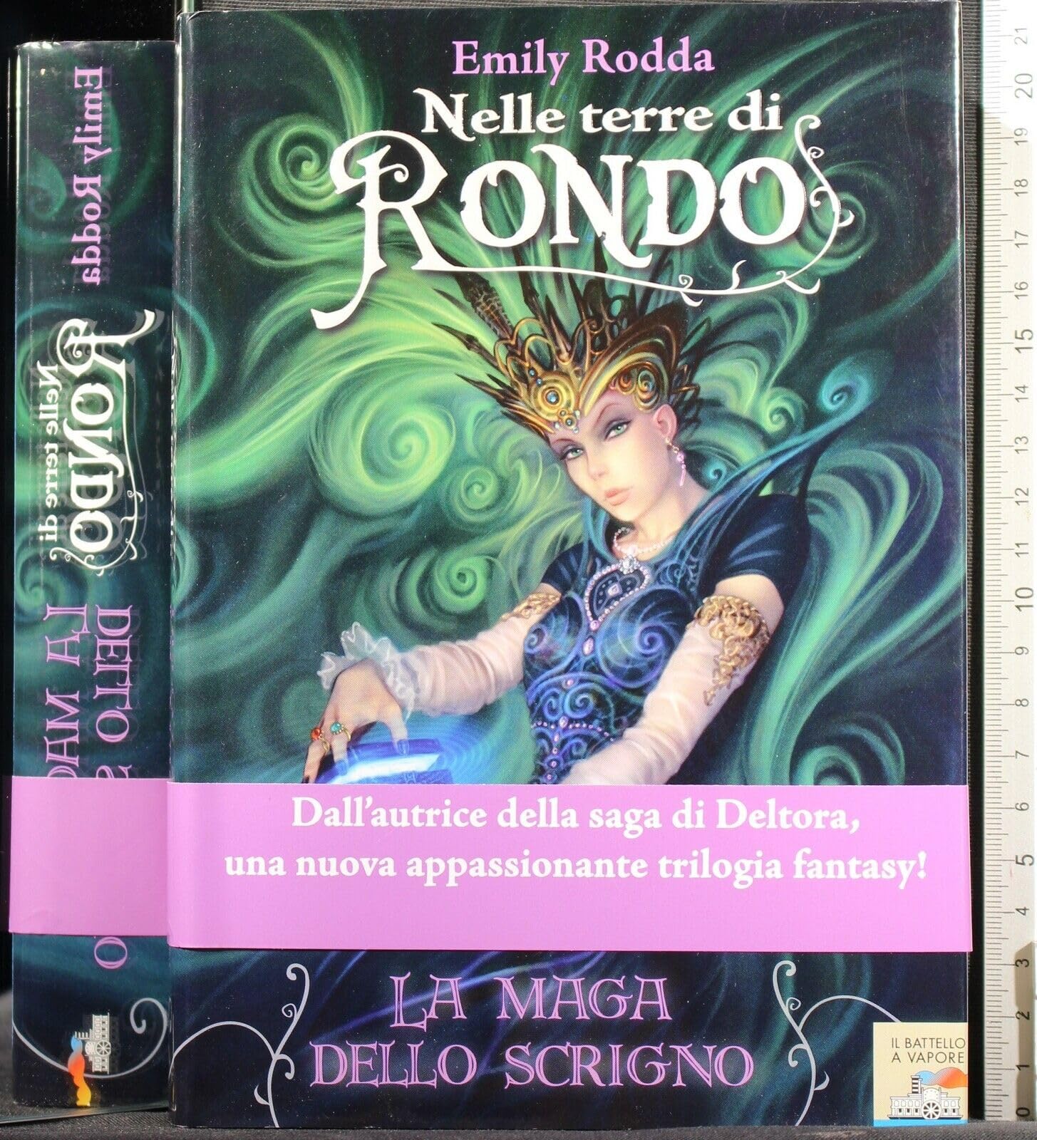 La maga dello scrigno. Nelle terre di Rondo Novels & Short Stories