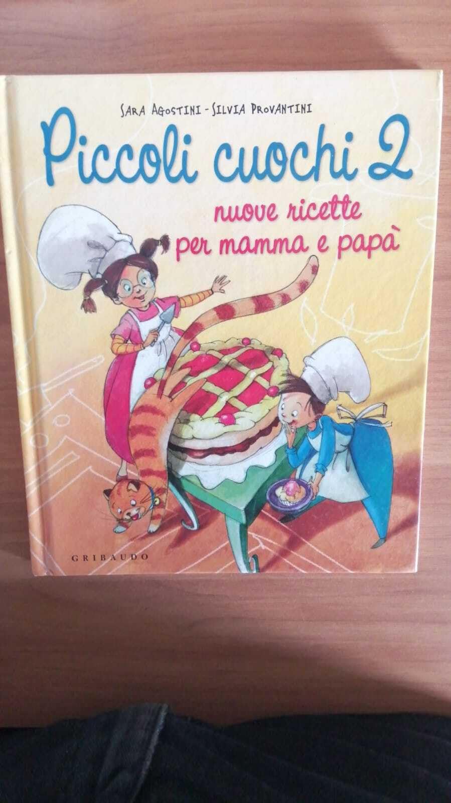 Piccoli cuochi 2. Nuove ricette per mamma e papà Non-fiction