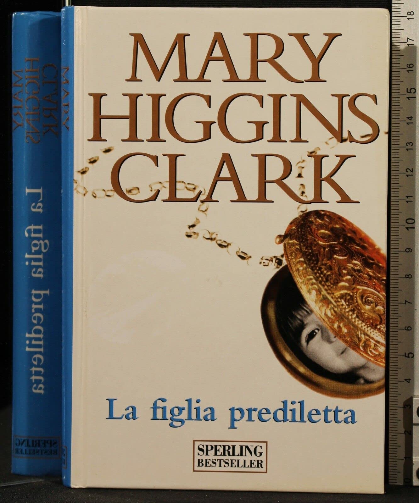 La figlia prediletta (Supertascabili Paperback) Contemporary literature