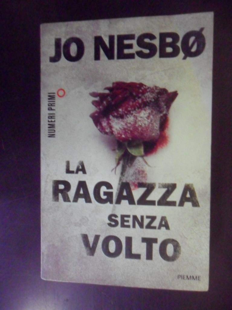 La ragazza senza volto book