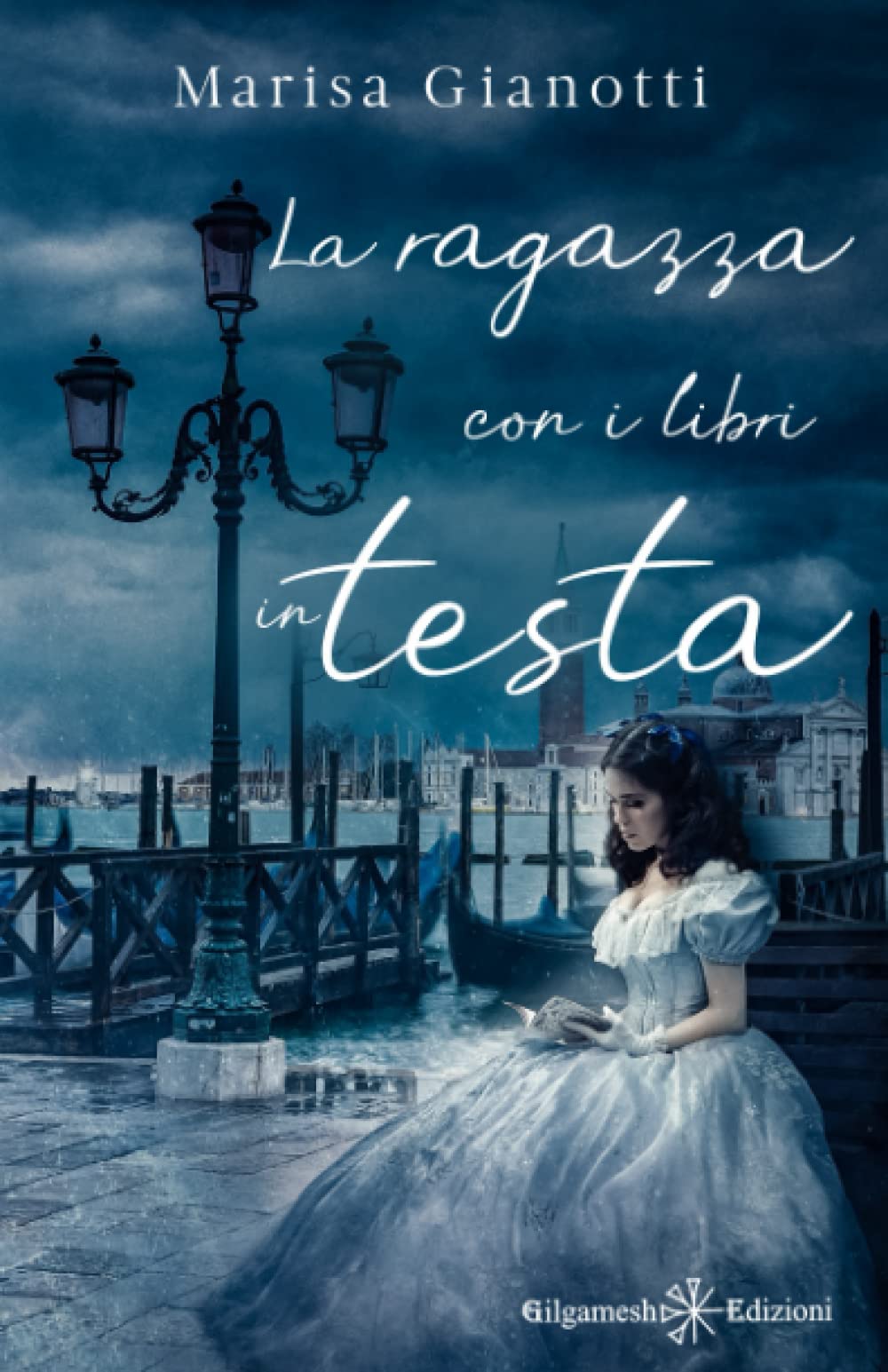 La ragazza con i libri in testa: tra i romanzi ambientati a Venezia un libro da leggere assolutamente book