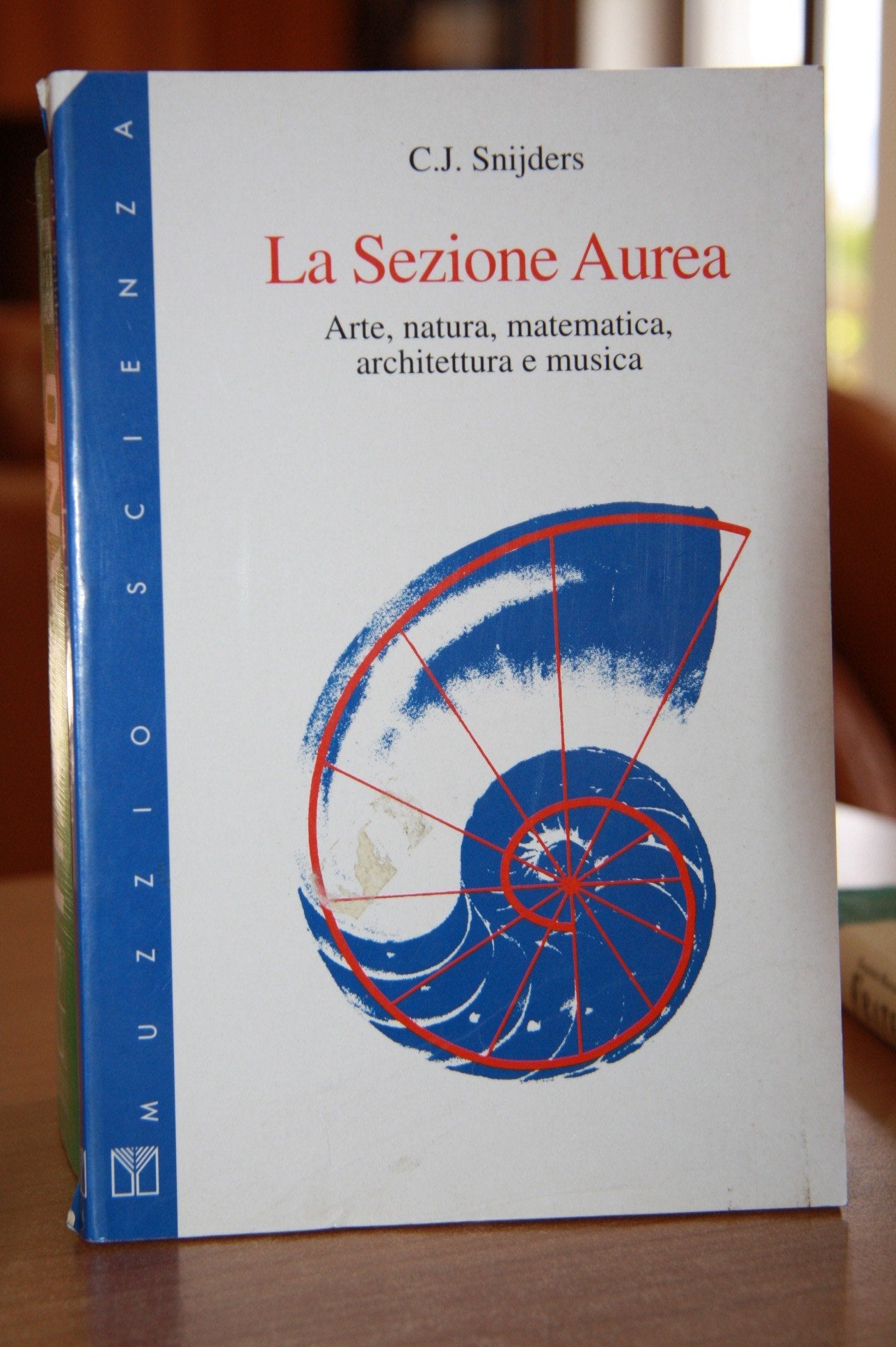 La sezione aurea. Arte, natura, matematica, architettura e musica (Muzzio biblioteca) Books