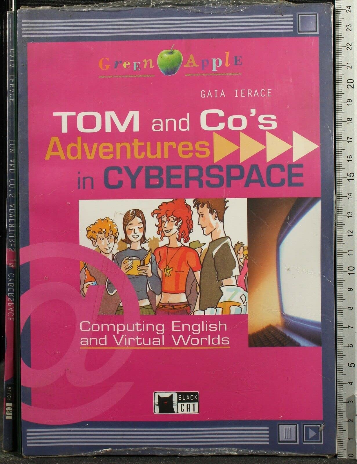 Tom and Co's adventures. Cyberspace (Green apple) Professional & Reference Books