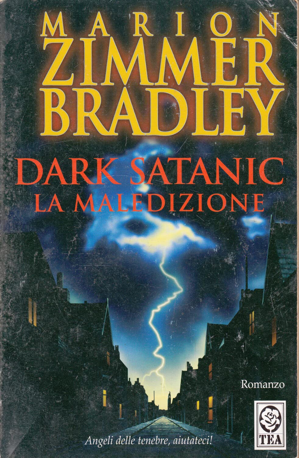 Dark satanic. La maledizione book