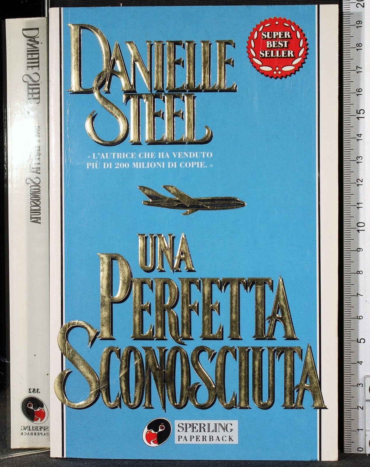 Una perfetta sconosciuta (Super bestseller) Contemporary literature