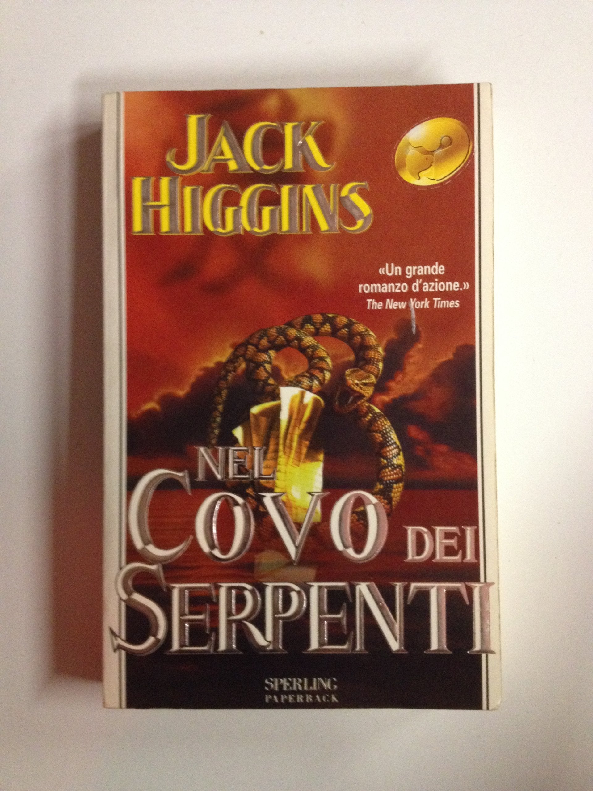 Nel covo dei serpenti (Super bestseller) Contemporary literature