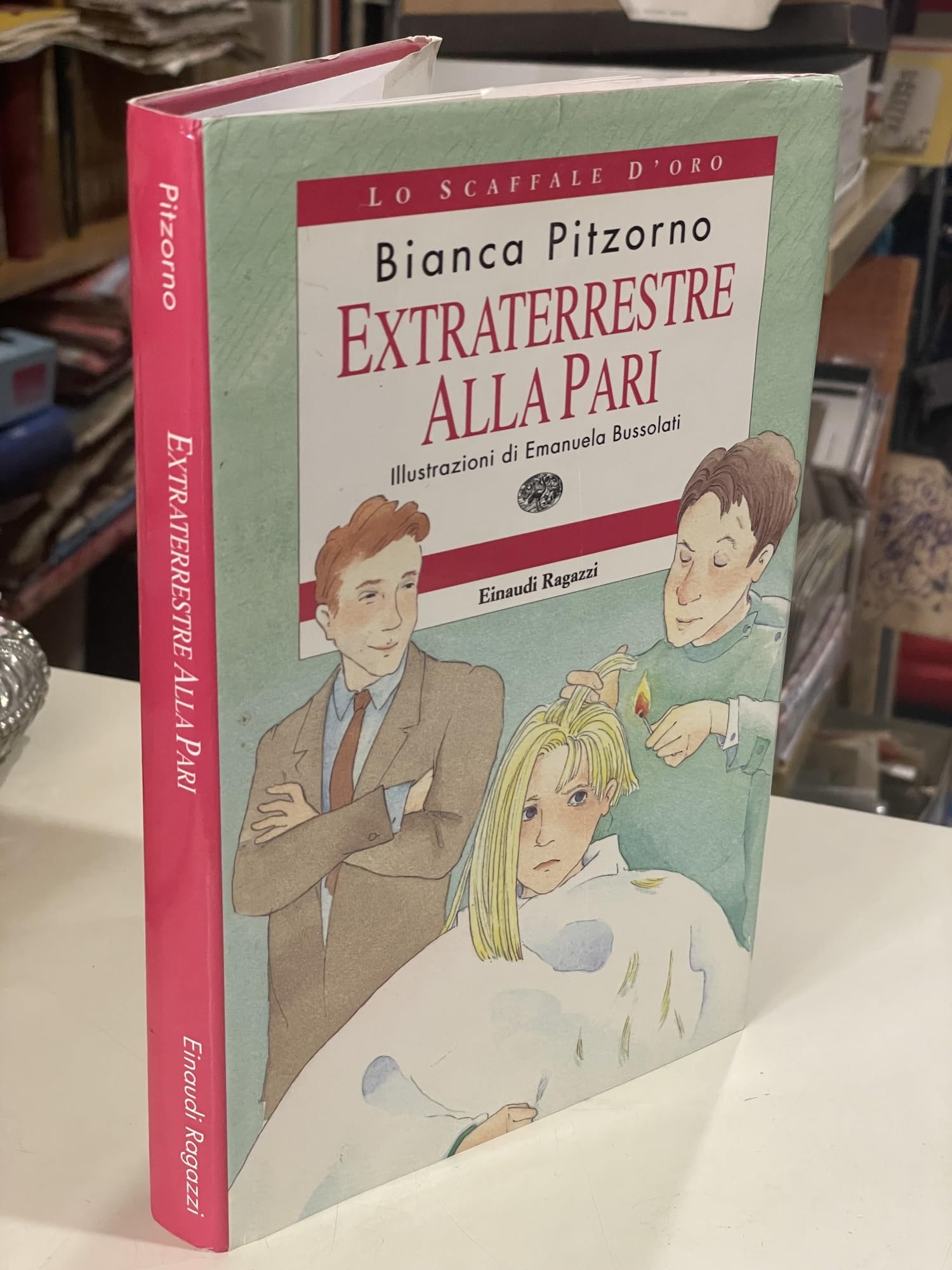 Extraterrestre Alla Pari (Lo scaffale d'oro) Contemporary literature