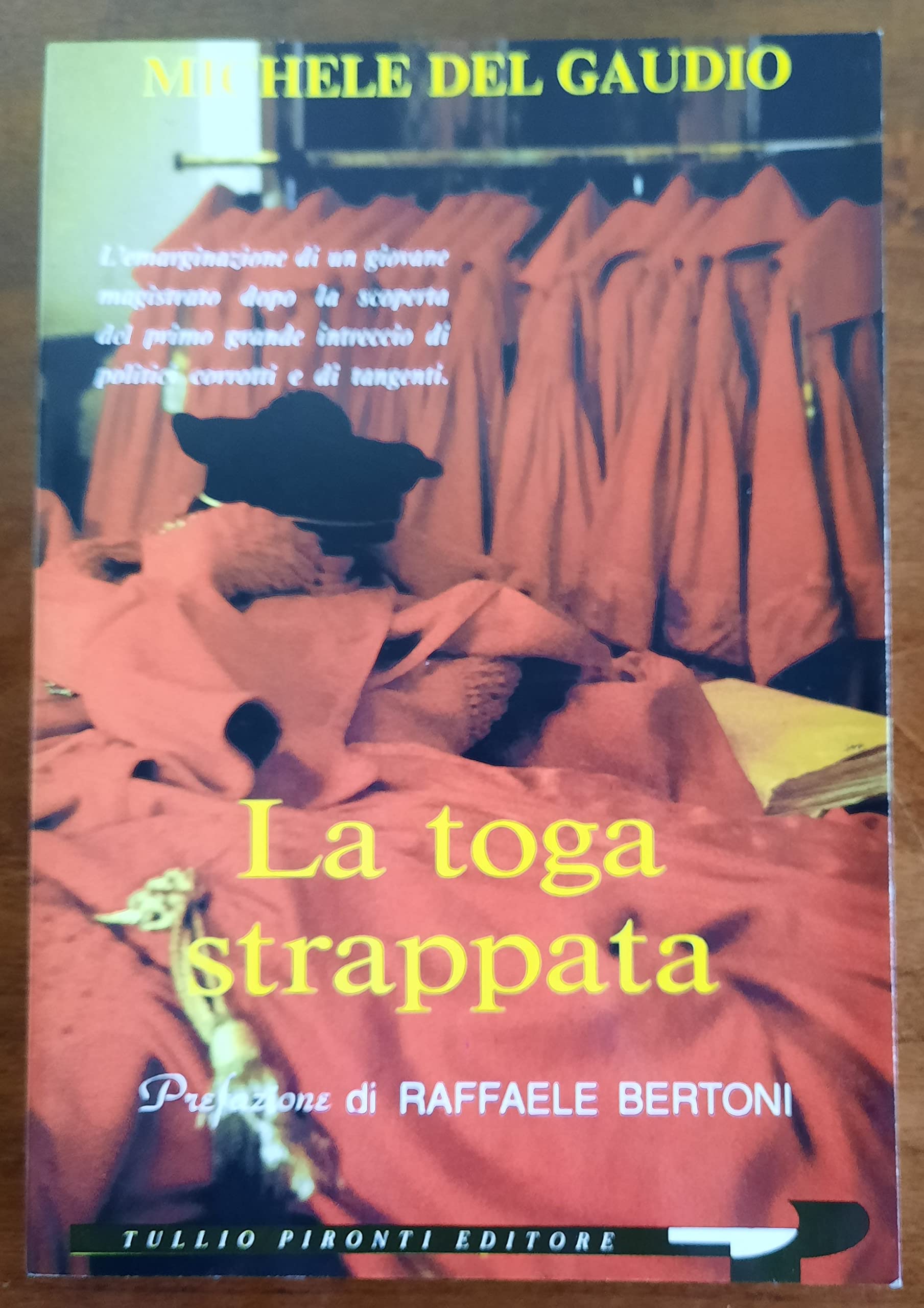 La toga strappata book