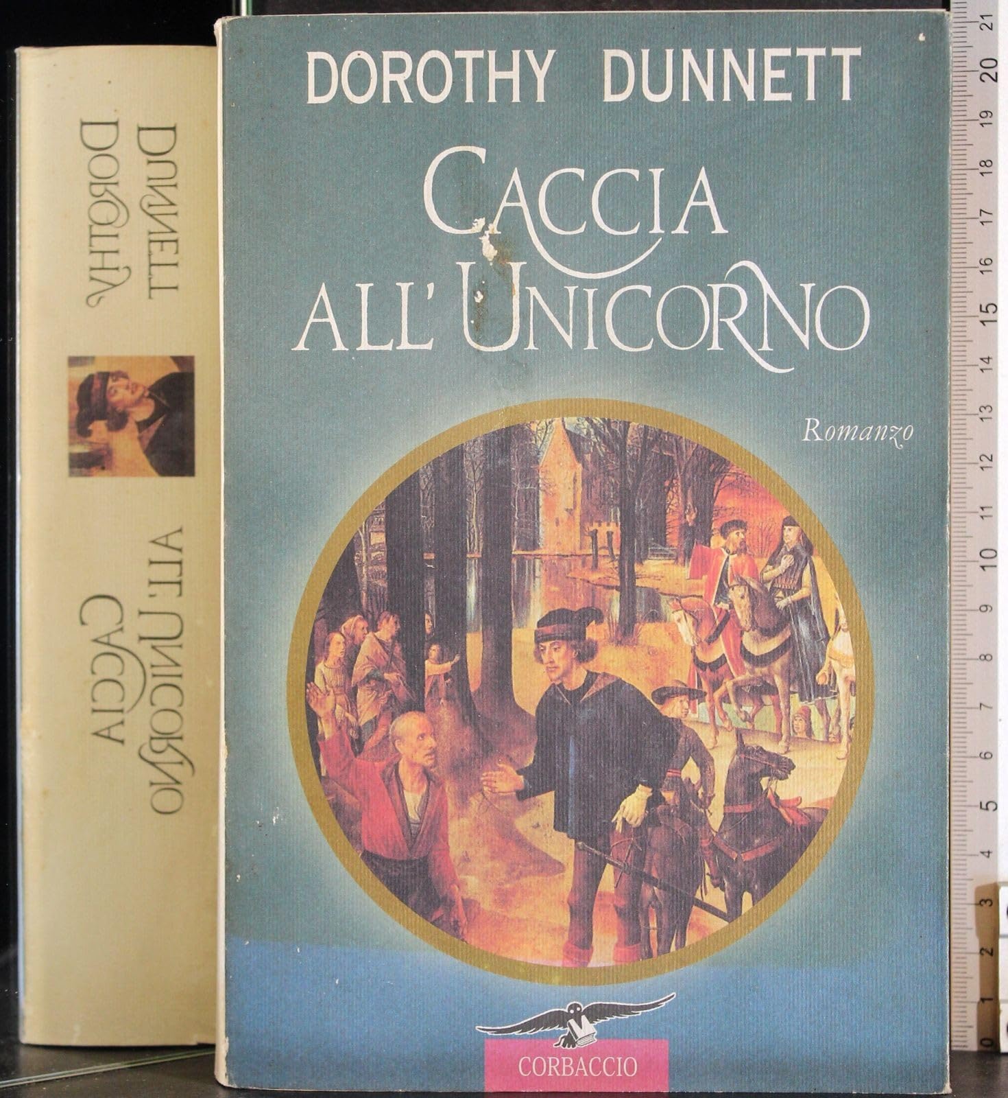 Caccia all'unicorno (Scrittori di tutto il mondo) Historical Fiction