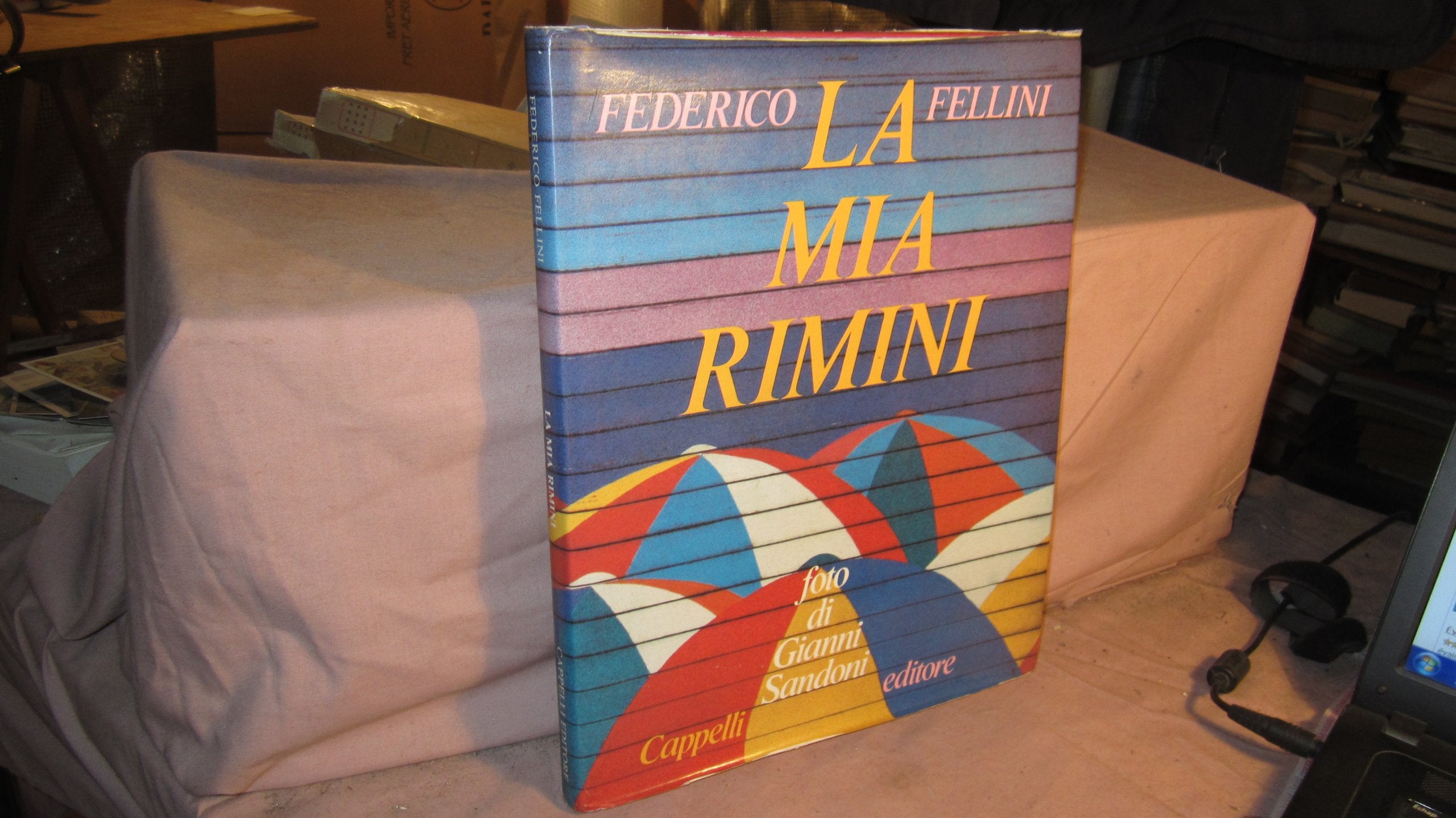 Federico Fellini. La mia Rimini-Rimini, mes racines-Rimini, my home town. Ediz. illustrata book