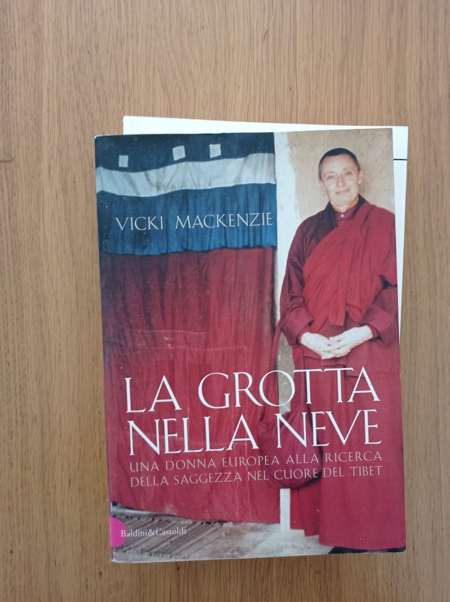 La grotta nella neve book