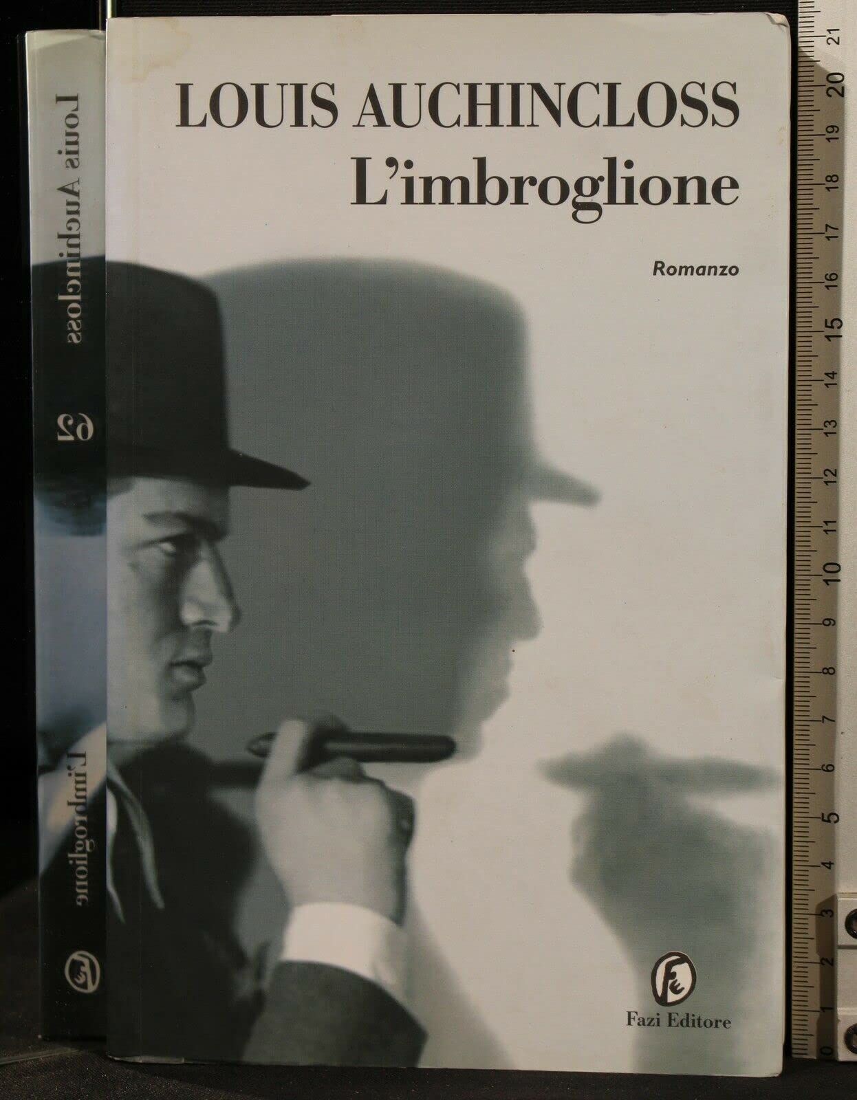 L'imbroglione (Le strade) Contemporary literature