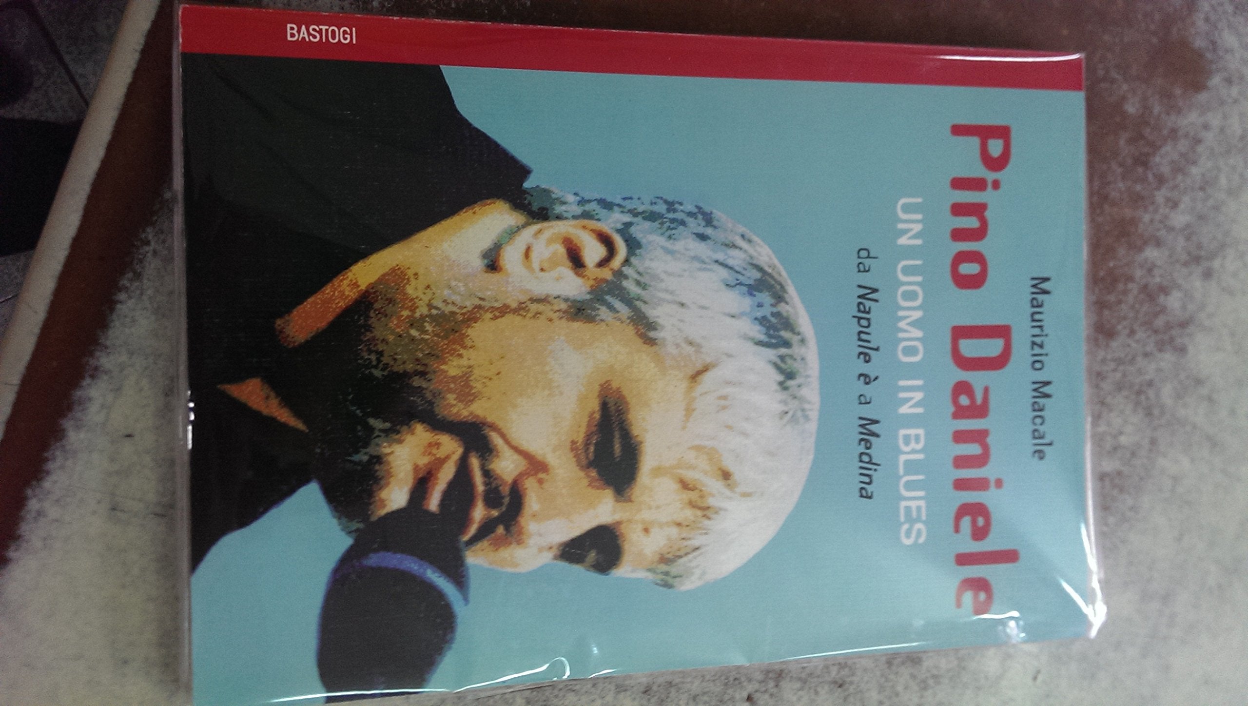 Pino Daniele. Un uomo in blues. Da Napue è a Medina book