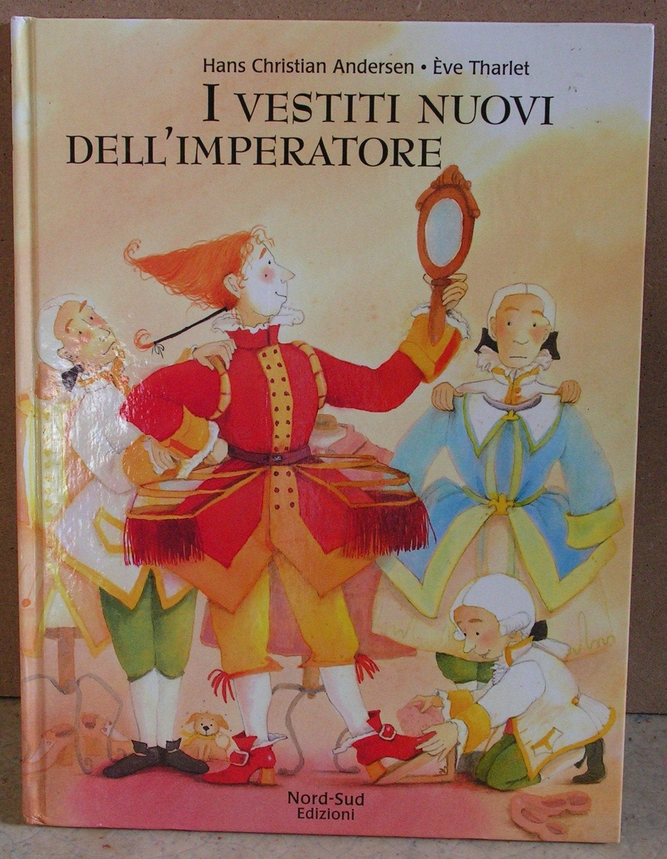 I vestiti nuovi dell'imperatore book
