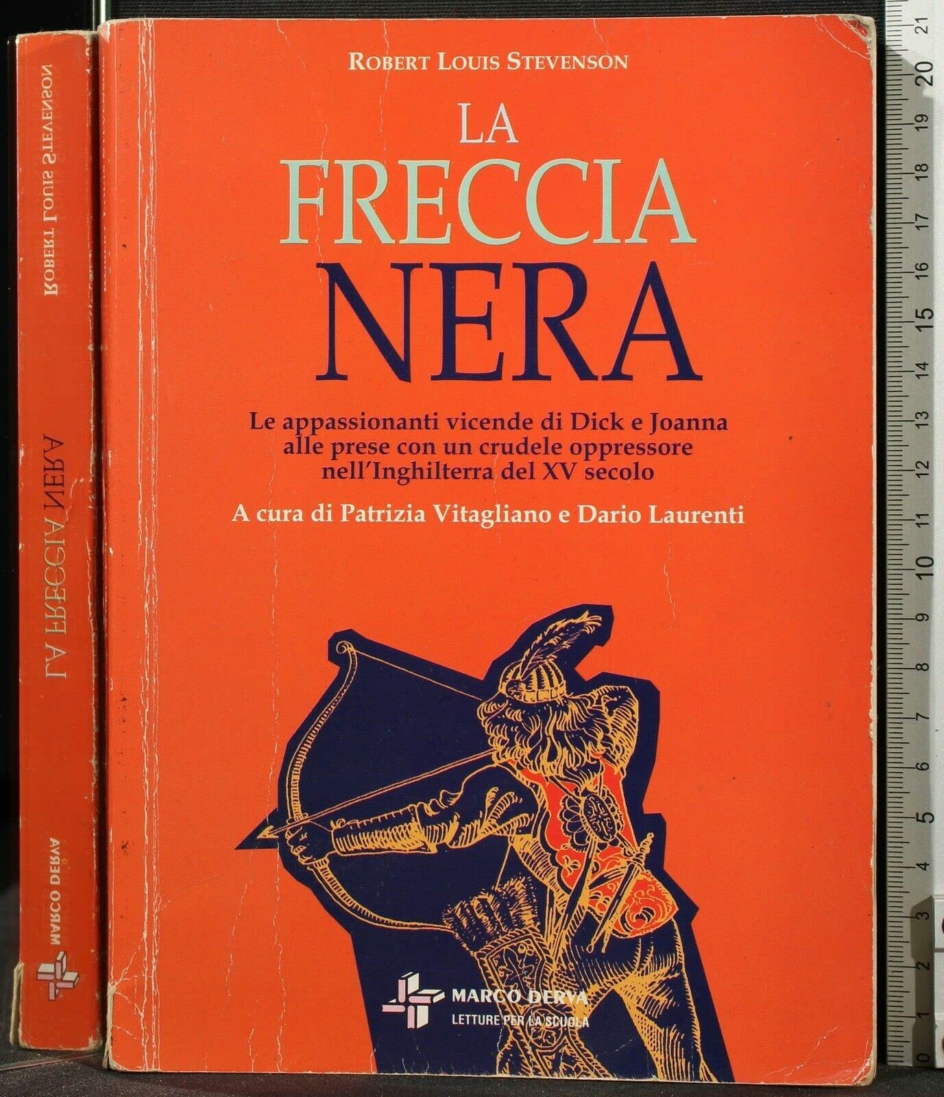 La freccia nera (Letture per la scuola) Professional & Reference Books