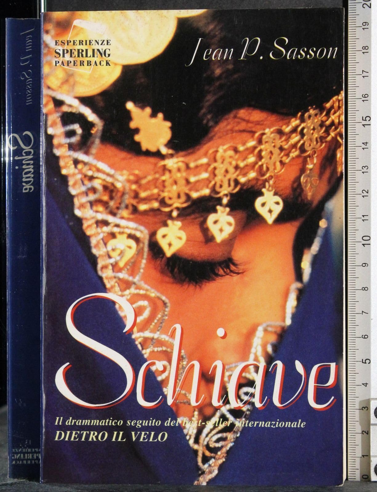 Schiave (Esperienze Paperback) Contemporary literature
