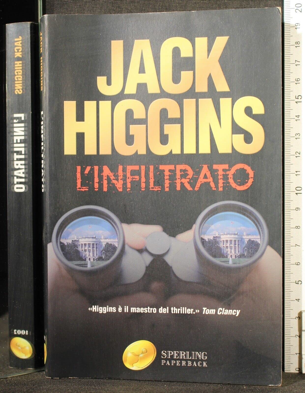 L'infiltrato (Super bestseller) Contemporary literature