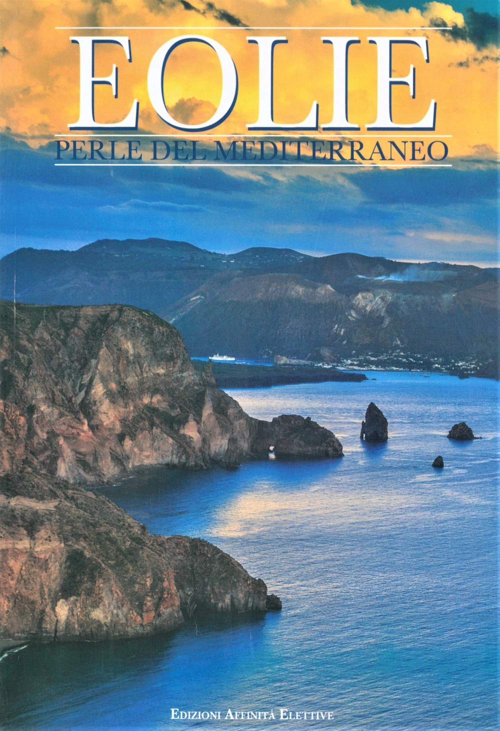 Eolie. Perle del Mediterraneo book
