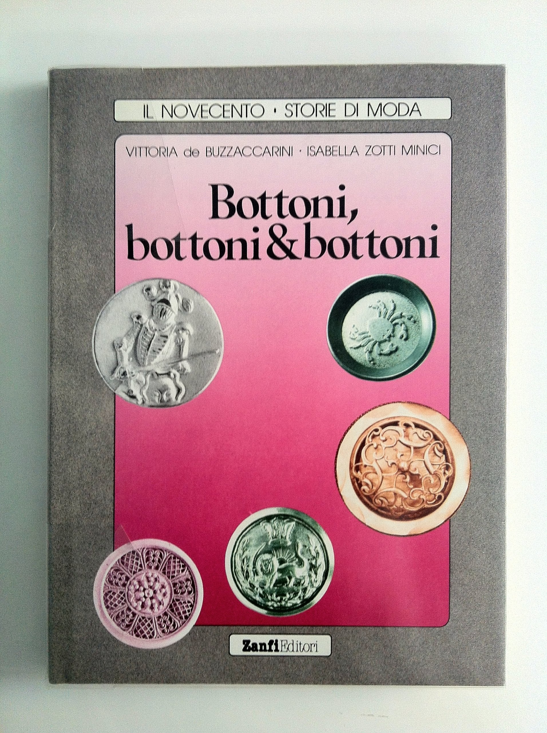 Bottoni, bottoni & bottoni (Il Novecento.Storie di moda) Film, Art & Culture