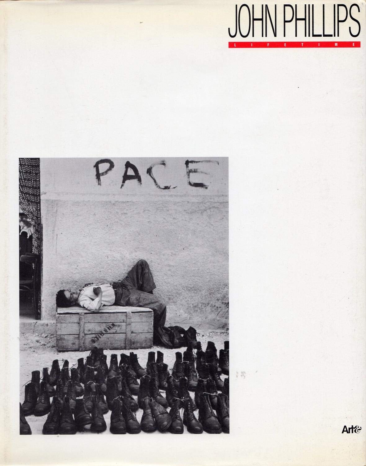 John Phillips. Un obbiettivo sulla storia. book