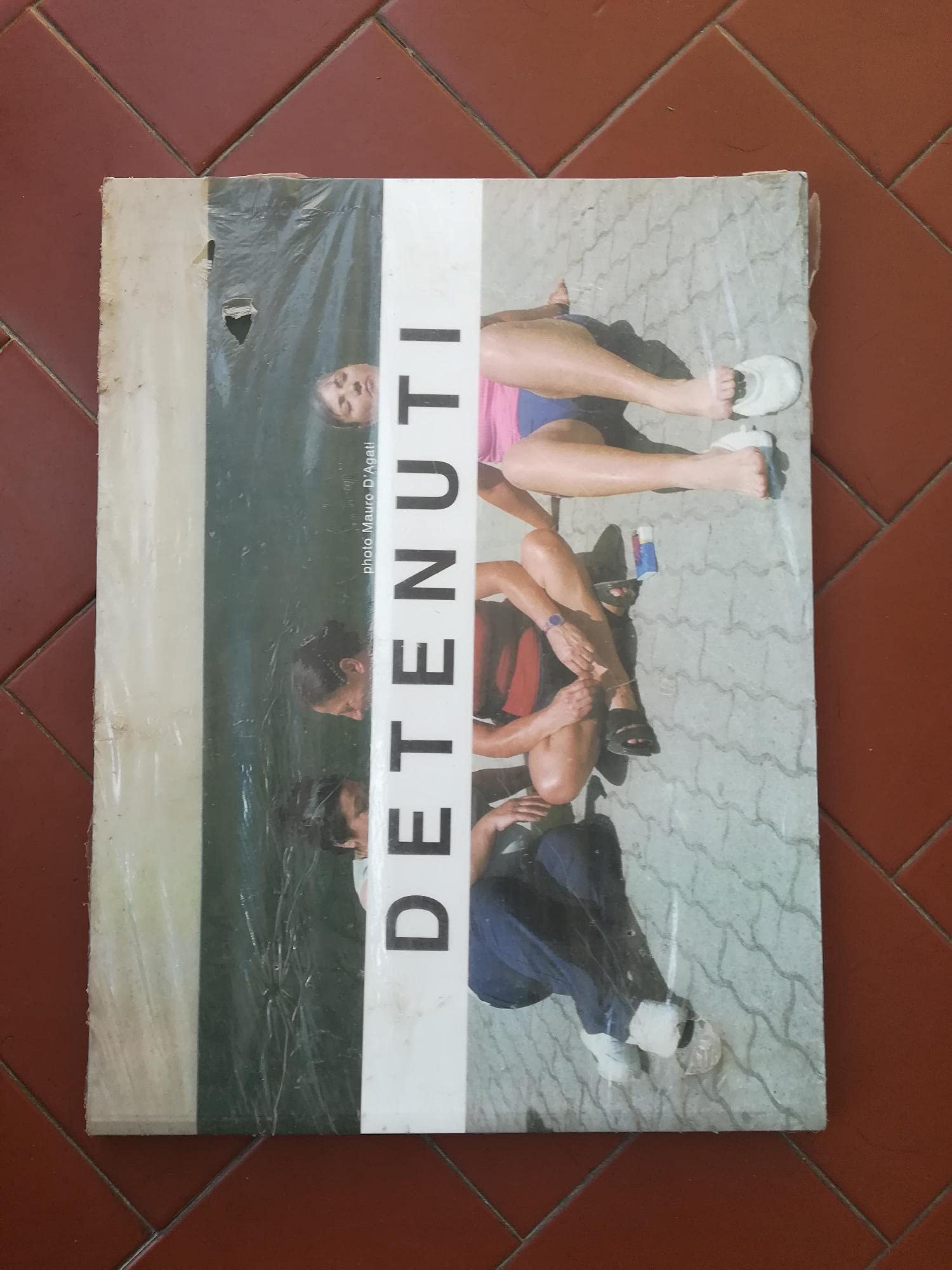 Detenuti (Contemporanea italiana) Law